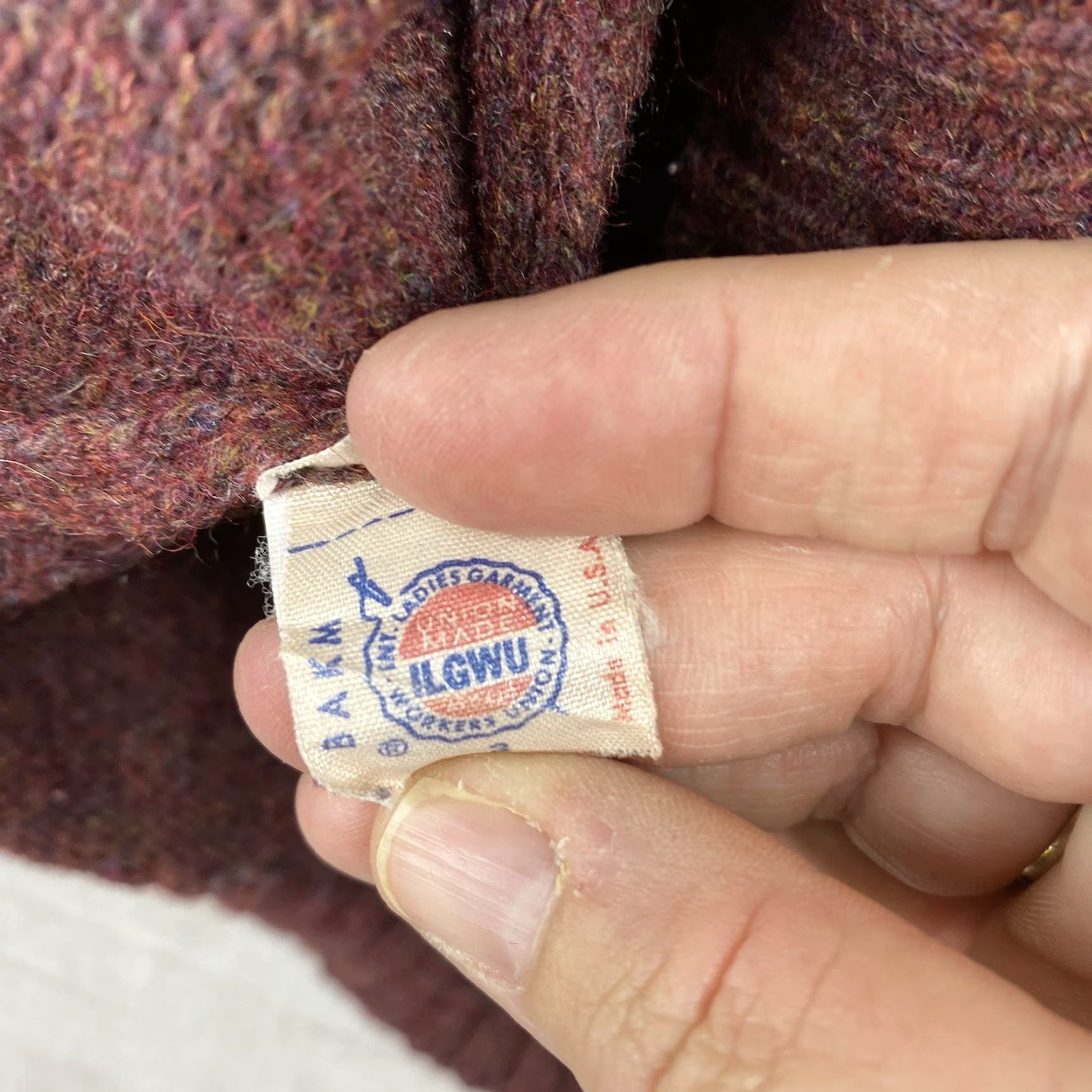 Vintage VINTAGE City Casuals Sweater Polo Logo Embroidered 3-D Knit Wool Blend M Burgundy Red Geometric 1980s Mens Size US M / EU 48-50 / 2 - 8 Thumbnail
