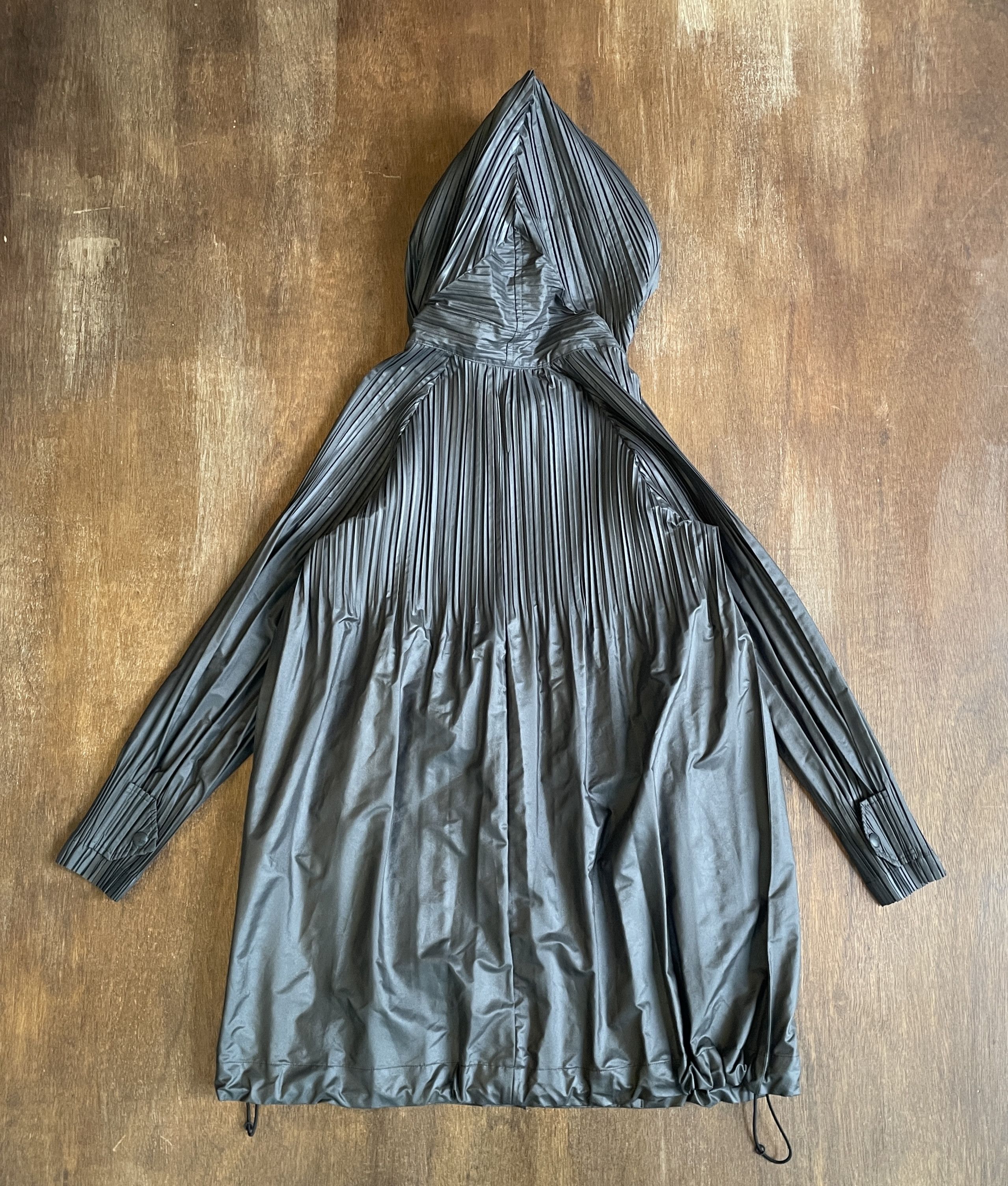 Pleats Please Issey Miyake PLEATS PLEASE Long Light Jacket Size US M / EU 48-50 / 2 - 7 Thumbnail