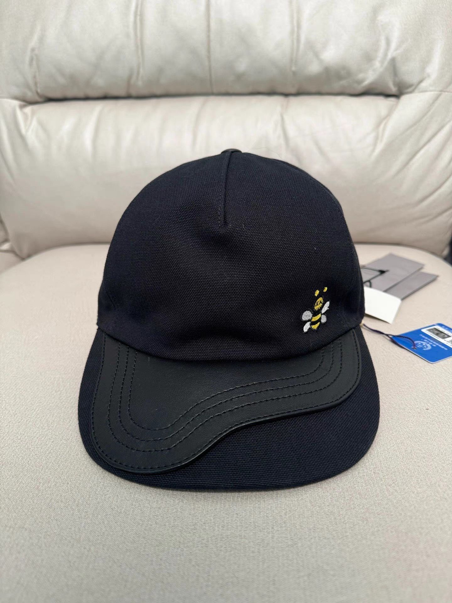 Dior Dior x KAWS Bee Embroidered Baseball Cap K6 Size ONE SIZE - 2 Thumbnail
