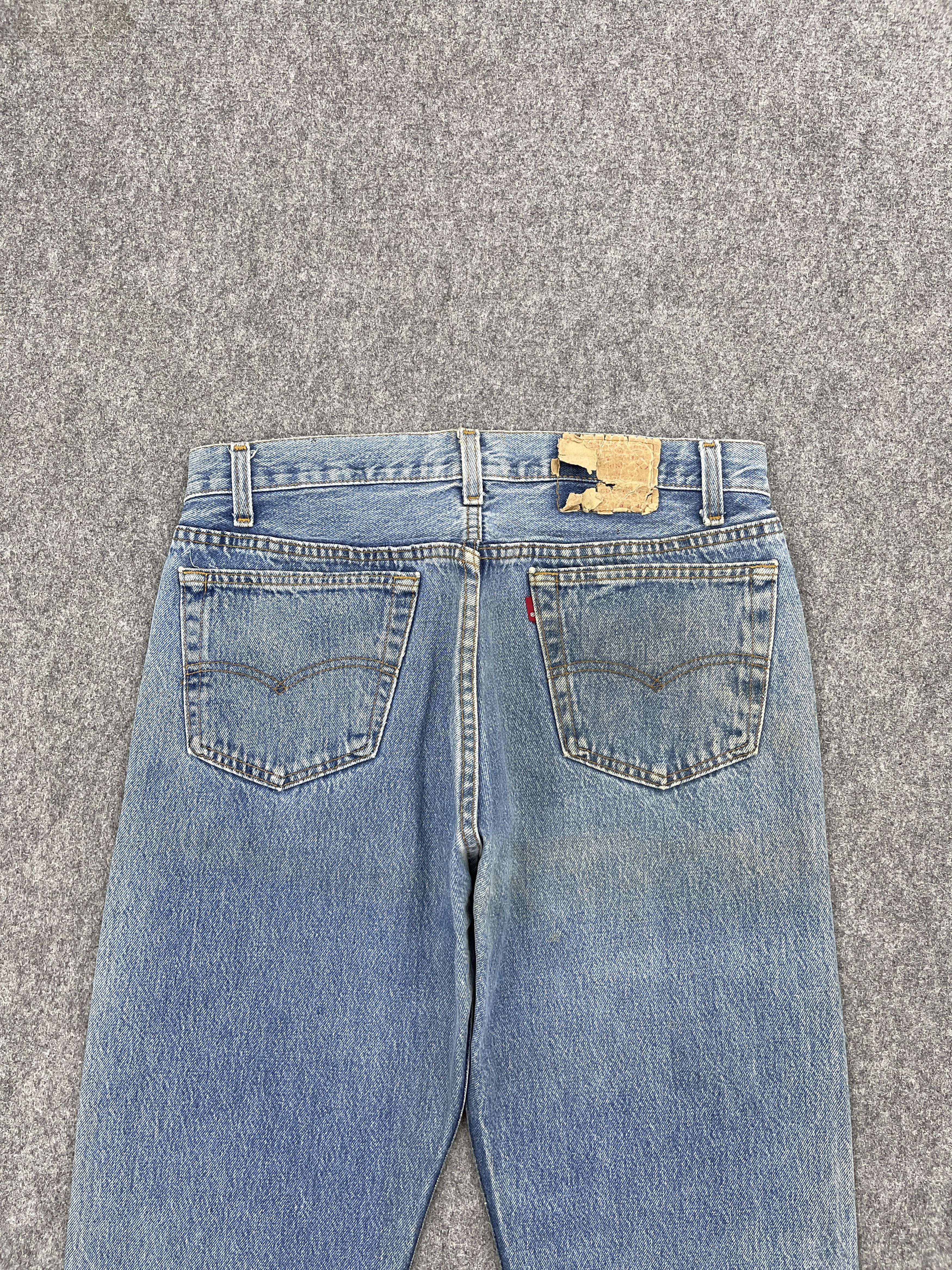 Levi's × Vintage Light Blue Washed Vintage 90s Levis 501 Denim Jeans Size US 31 - 4 Thumbnail