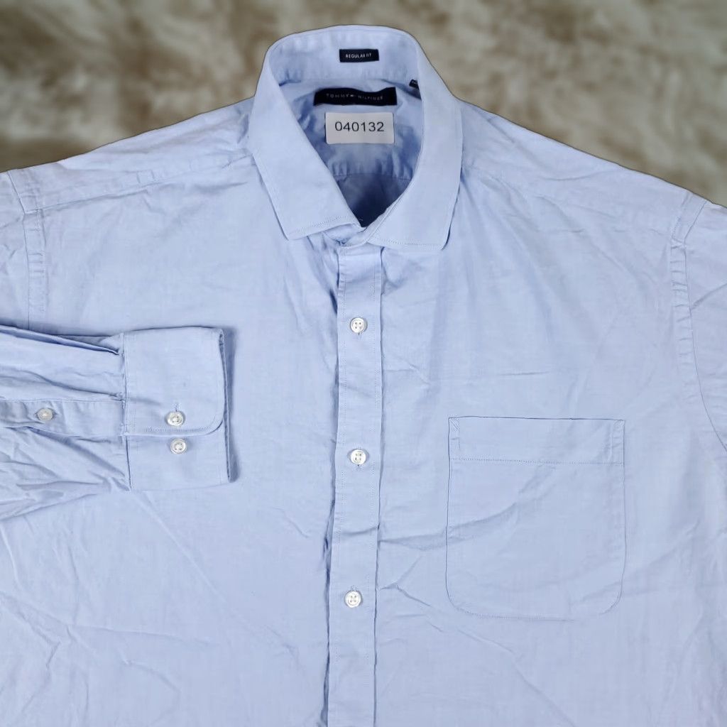 Tommy Hilfiger Tommy Hilfiger Shirt Mens XL Blue Button-Up Long Sleeve Casual Classic Poplin Size US XL / EU 56 / 4 - 1 Thumbnail
