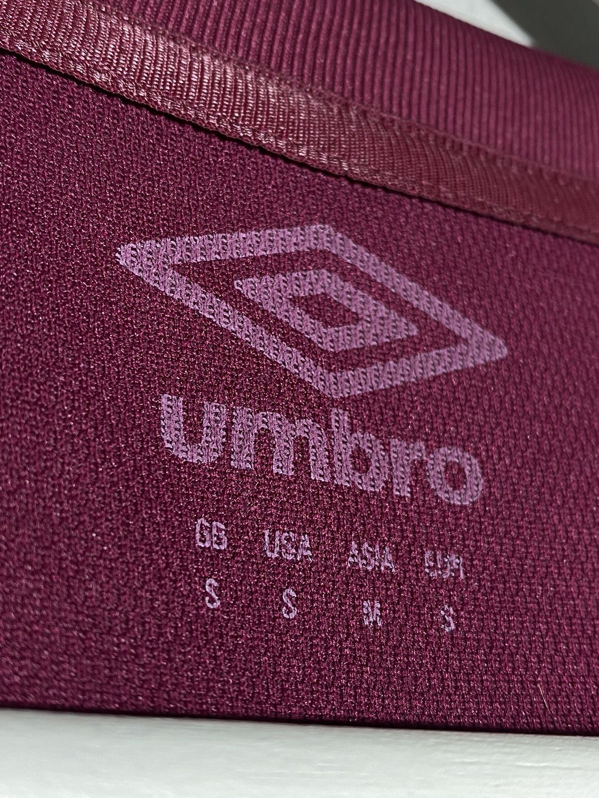 Umbro Umbro West Ham United 2020 2021 Football Shirt Size US S / EU 44-46 / 1 - 11 Thumbnail