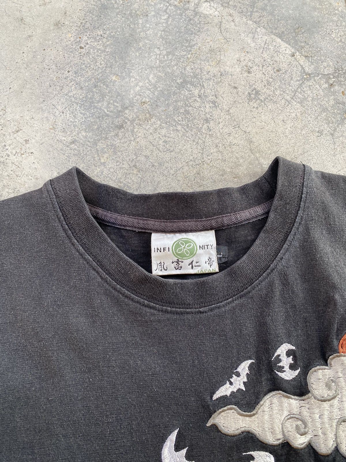 Japanese Brand Vintage Infinity Samurai Bats Sukajan Tees Size US M / EU 48-50 / 2 - 6 Thumbnail
