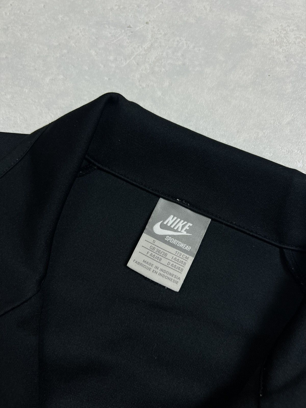 Nike 00s Nike Air Sleeve Logo Vintage Drill Windbreaker Jacket Size US S / EU 44-46 / 1 - 5 Thumbnail
