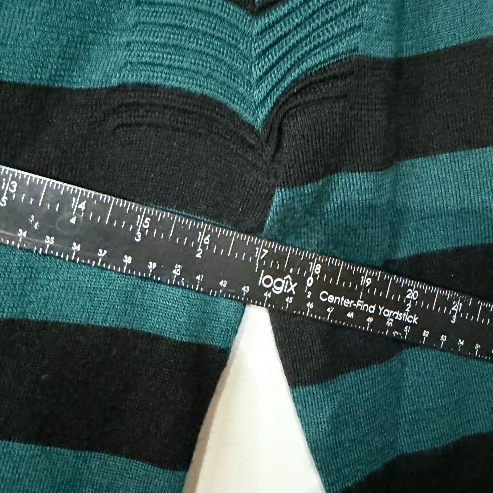 Elie Tahari Tahari Sweater LG Asymmetrical Long Sleeve Wide Neck Wool Size L / US 10 / IT 46 - 3 Thumbnail