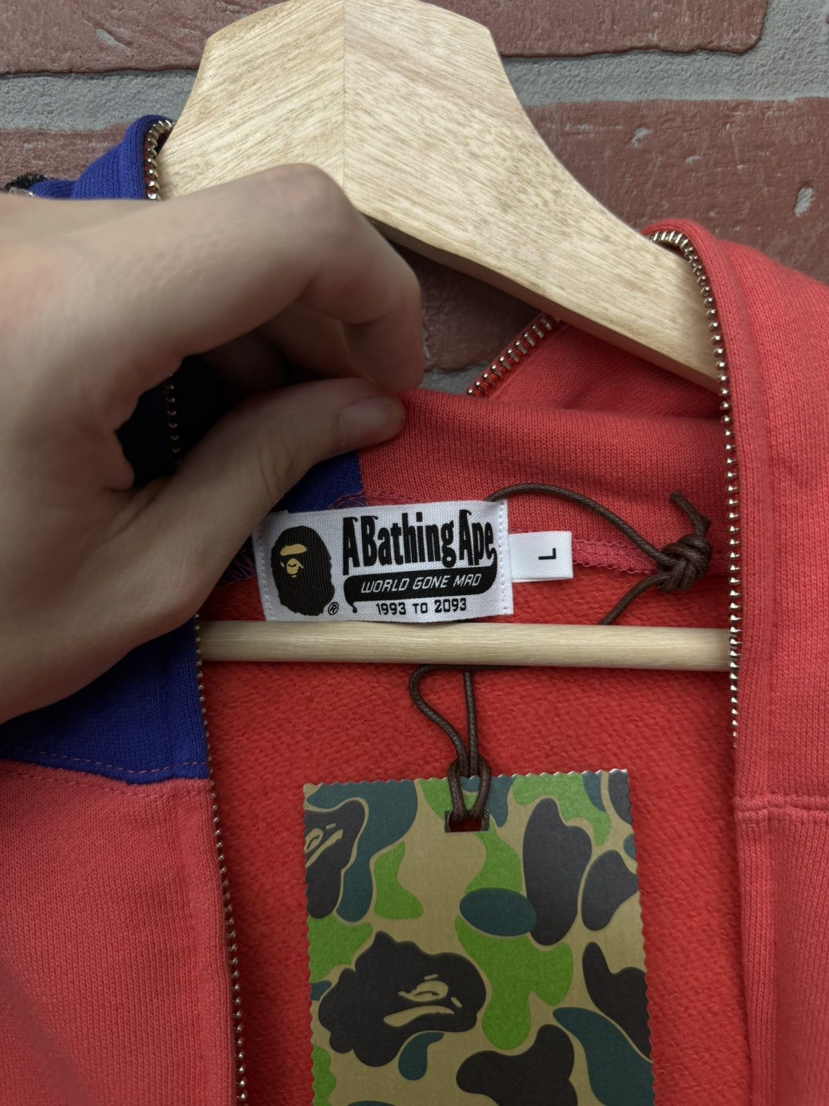 Bape Bape Multicolor Japan Exlusive Patch Hoodie Size L NEW Size US L / EU 52-54 / 3 - 23 Thumbnail