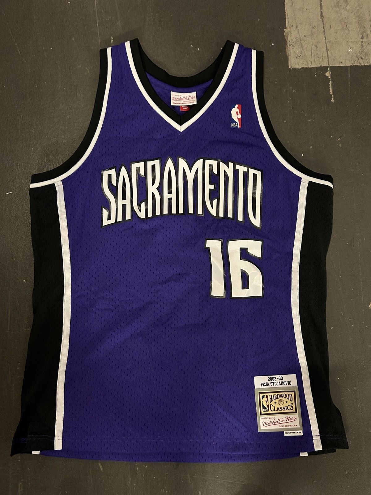 Mitchell & Ness 02-03 Kings Peja Stojakovic Jersey