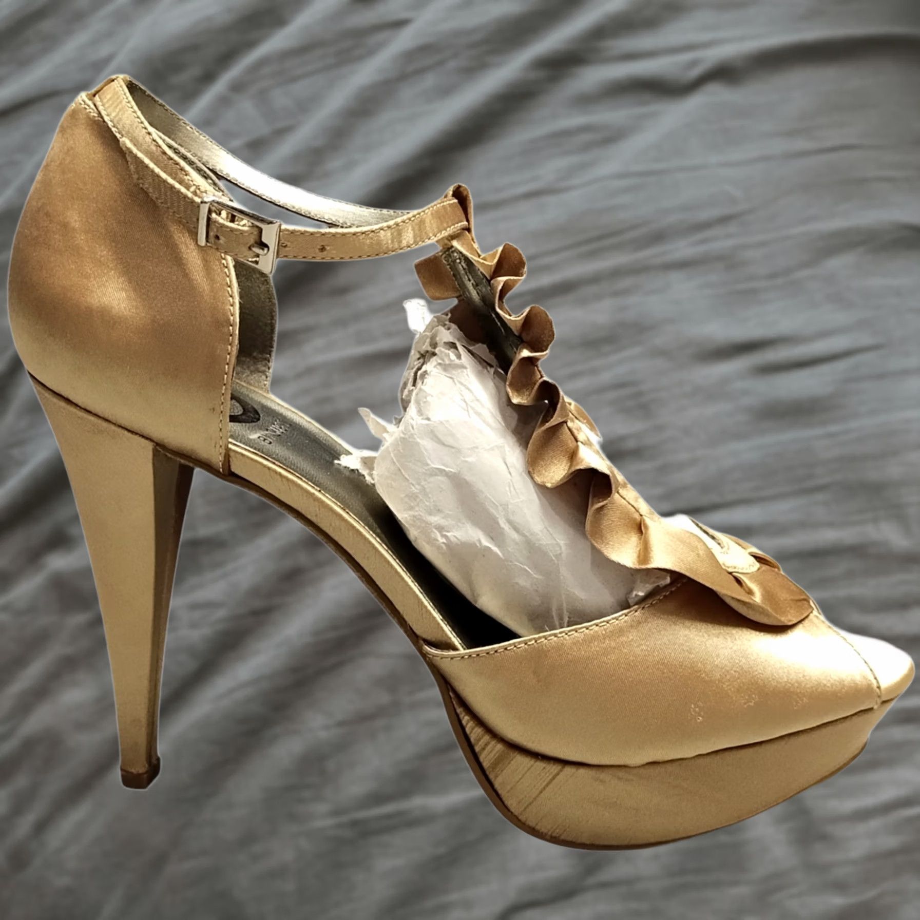 Guess G by GUESS Glucosa Pump Heels Womens US 10M Gold Stiletto Lightweight Open Toe Pump Size US 10 / IT 40 - 1 Thumbnail