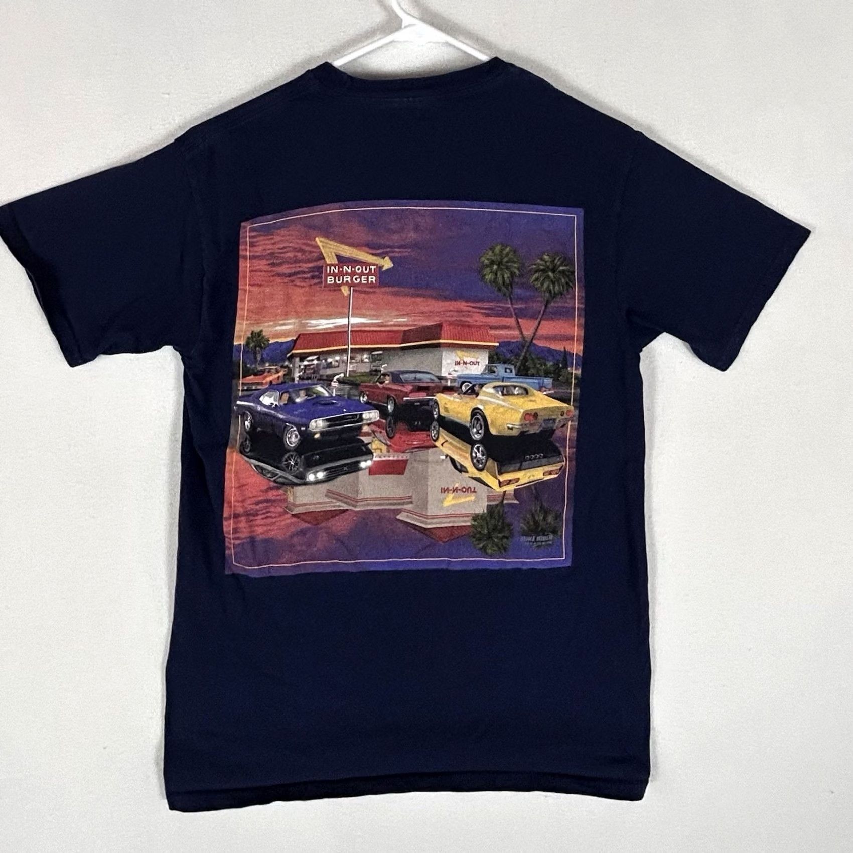 Vintage IN N OUT California T-Shirt Mens S Shirt Crew Neck Short Sleeve Blue 100% Cotton Cars California 2010s Mens Size US S / EU 44-46 / 1 - 2 Thumbnail