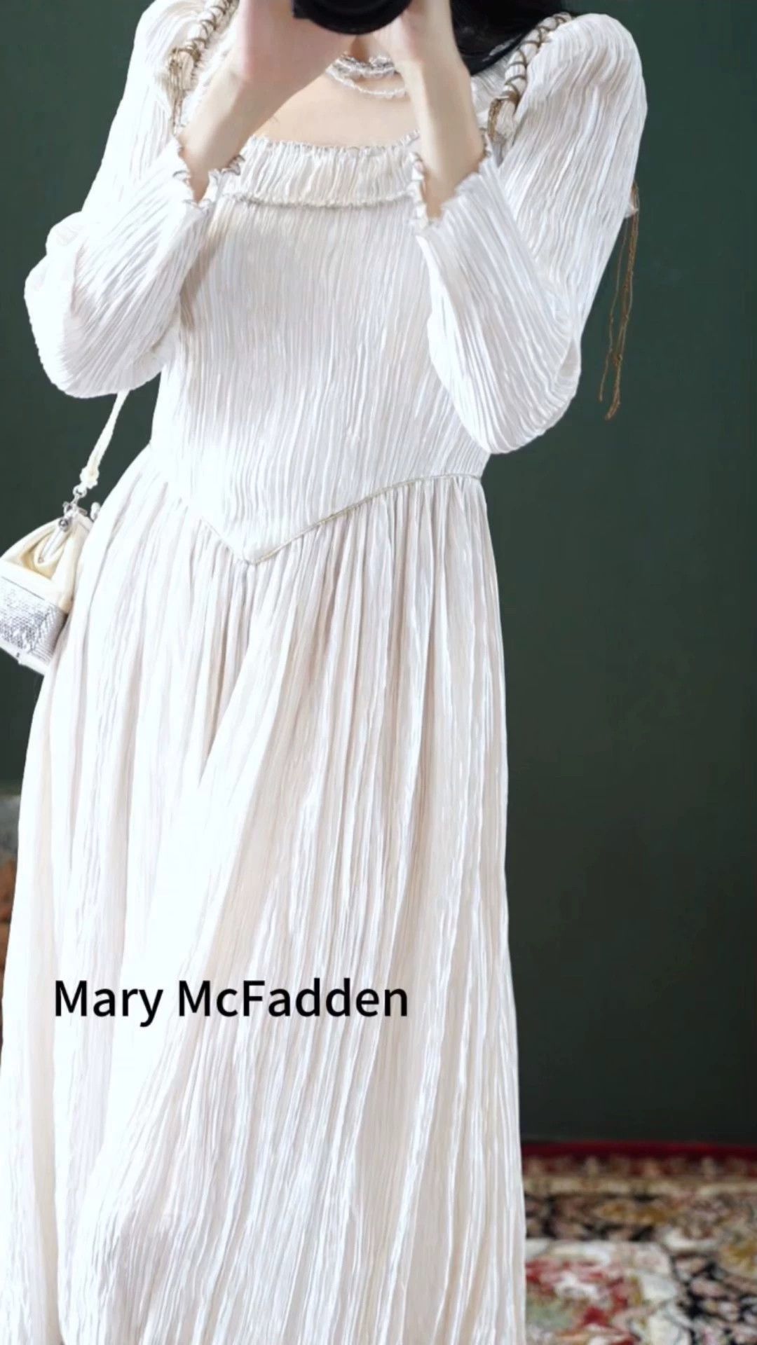 Mary McFadden Mary McFadden Couture White Pleated Tie Lined Dress US8 Size M / US 6-8 / IT 42-44 - 1 Thumbnail