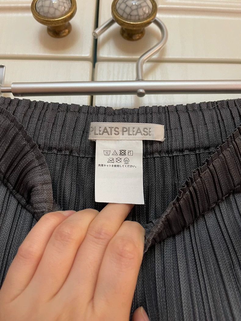 Issey Miyake Issey Miyake size:1 Black cream puff trousers Size 31" - 2 Thumbnail