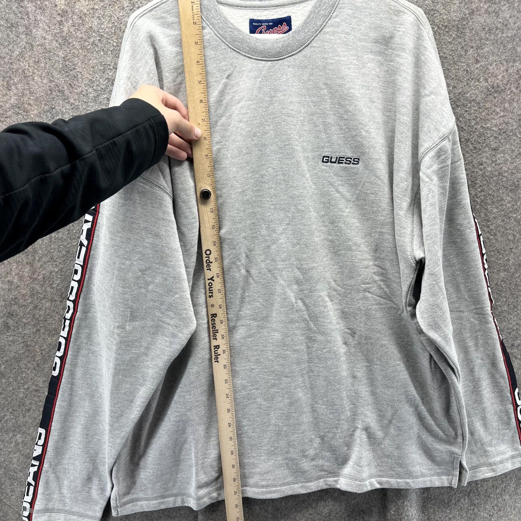 Guess GUESS Sweatshirt Mens XL Gray Logo Sleeve Crewneck Fleece Pullover Graphic Print Embroidered Tape Size US XL / EU 56 / 4 - 6 Thumbnail
