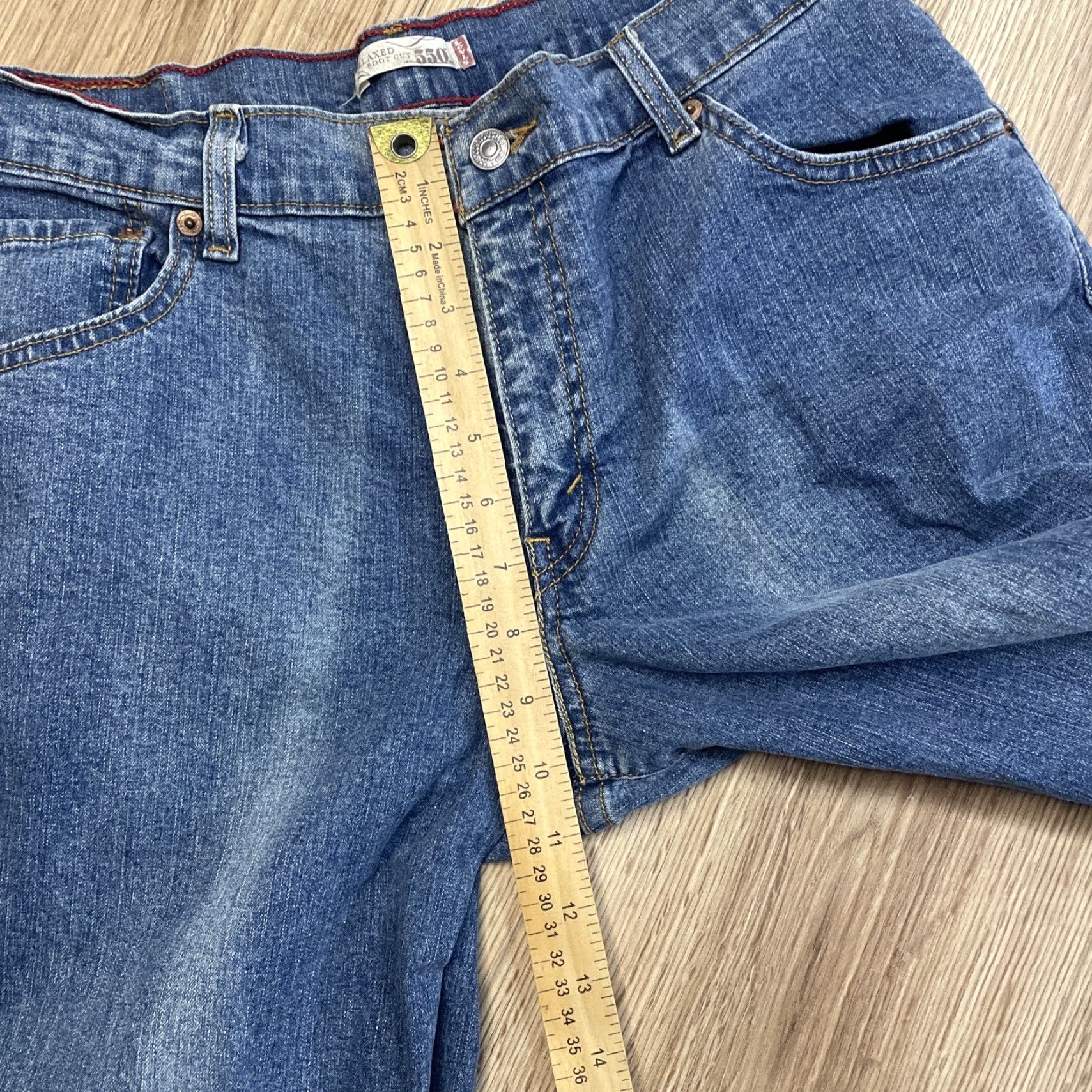 Levi's Levi's 550 Jeans Women's 12M Blue Denim Relaxed Bootcut 5-Pocket Regular Size Type Jeans Size 34" / US 12 / IT 48 - 4 Thumbnail