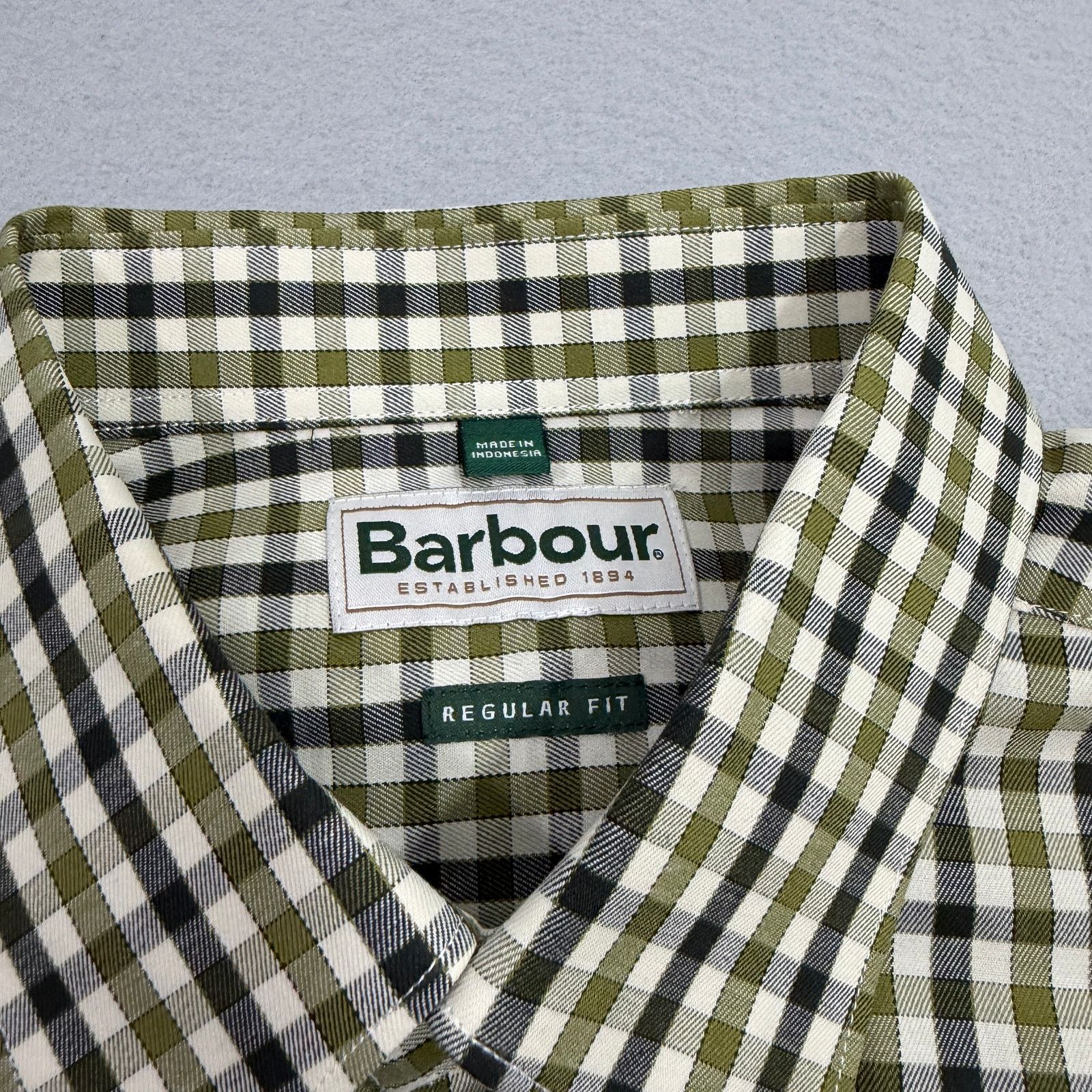 Barbour Barbour Button Down Shirt Medium Green Plaid Long Sleeve Size US M / EU 48-50 / 2 - 4 Thumbnail