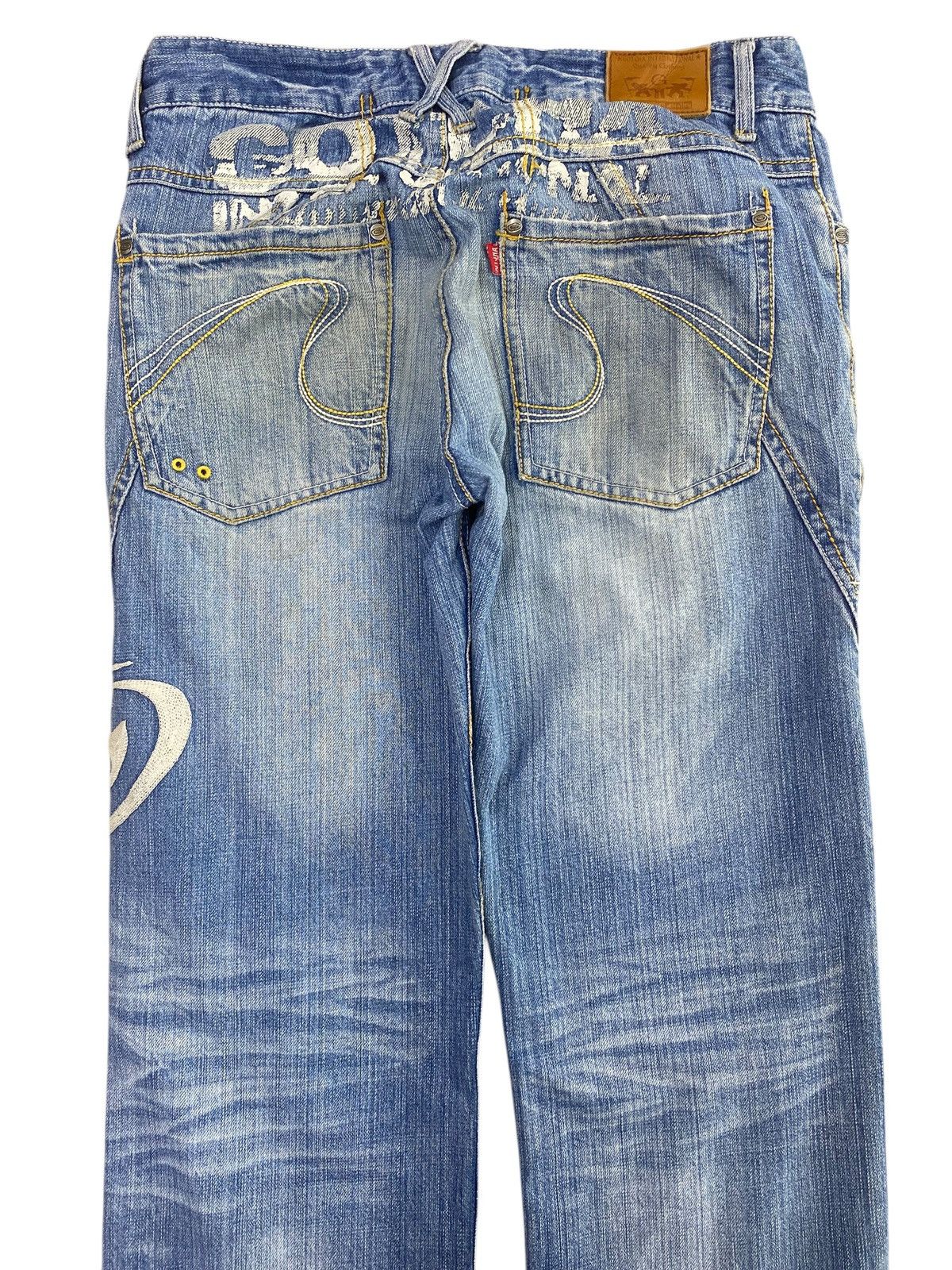 Gotcha Gotcha Faded Light Wash Style Ripped Jeans Size US 33 - 4 Thumbnail
