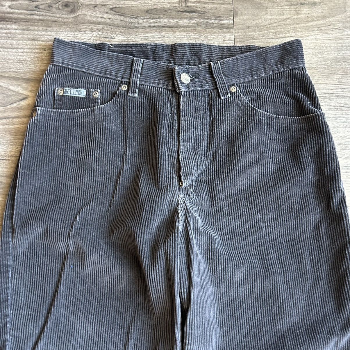 Lee 90s Vintage Riveted By Lee Tapered Brown Corduroy Pants Size 30" / US 8 / IT 44 - 2 Thumbnail