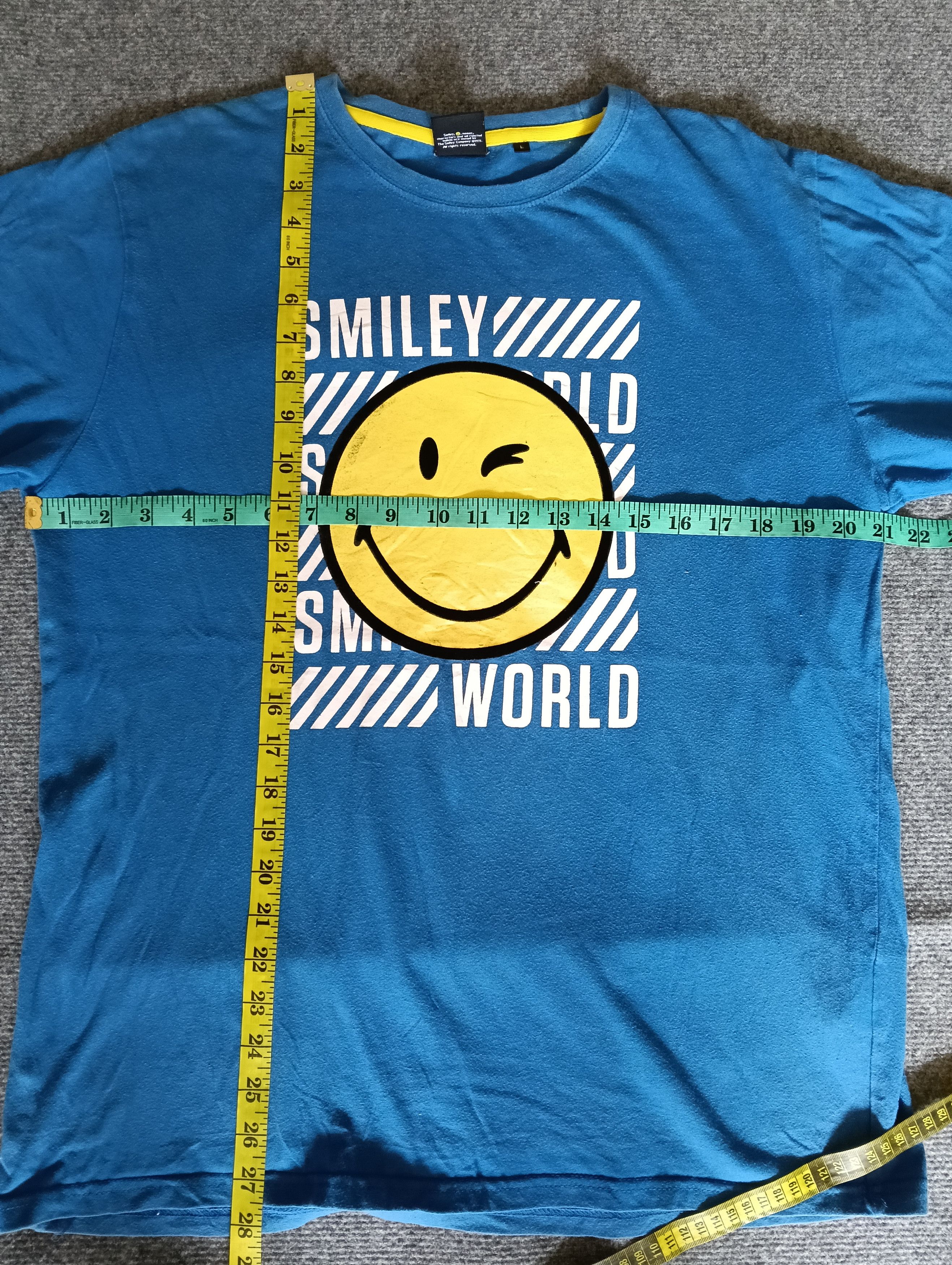 Japanese Brand VINTAGE SMILEY WORLD 😊 BIG LOGO. Size US L / EU 52-54 / 3 - 3 Thumbnail