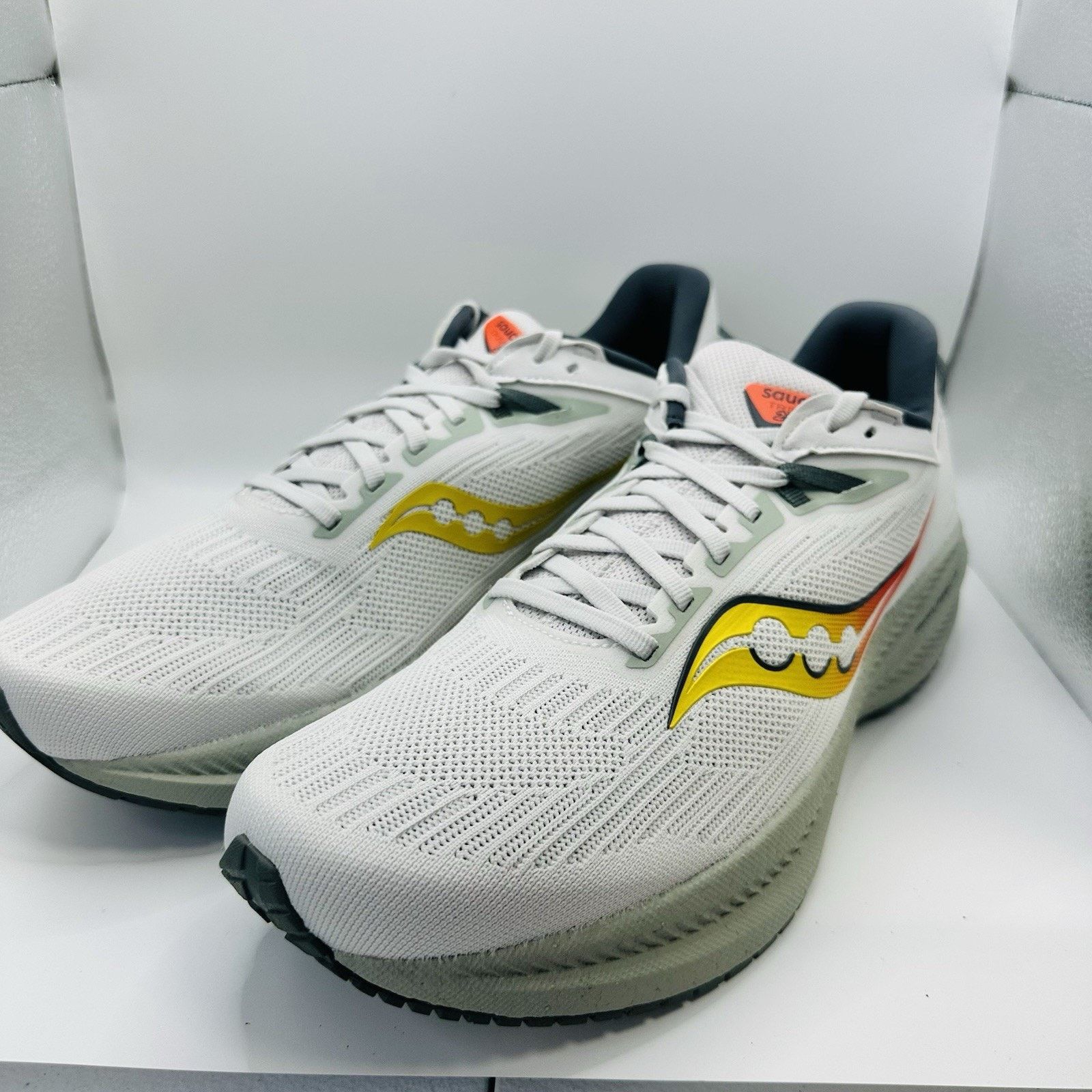 Saucony Size 12 - Men’s SAUCONY Triumph 21 Running Shoes Fog Bough Size US 12 / EU 45 - 3 Thumbnail