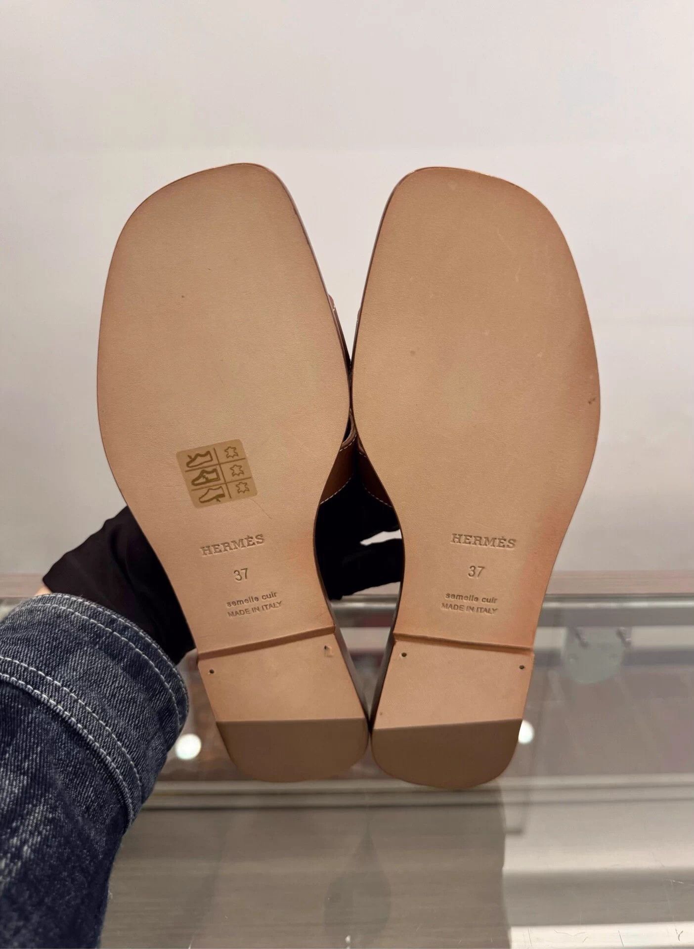 Hermes Hermes Oran Brown H Wmns Slide 37 New Authentic Size US 6 / IT 36 - 6 Thumbnail