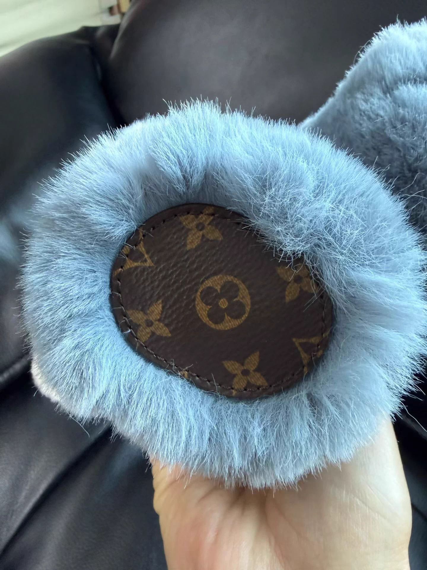 Louis Vuitton LV Vivienne Sunflower Plush Toy Beige/White/Light Blue Size ONE SIZE - 3 Thumbnail