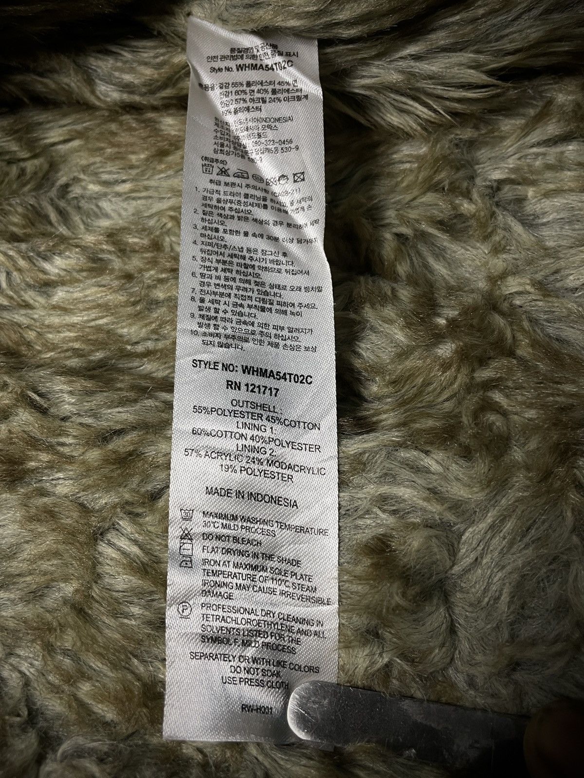 Who A.U. 2000’s WHO.A.U - Fur Hoodie Size US M / EU 48-50 / 2 - 9 Thumbnail