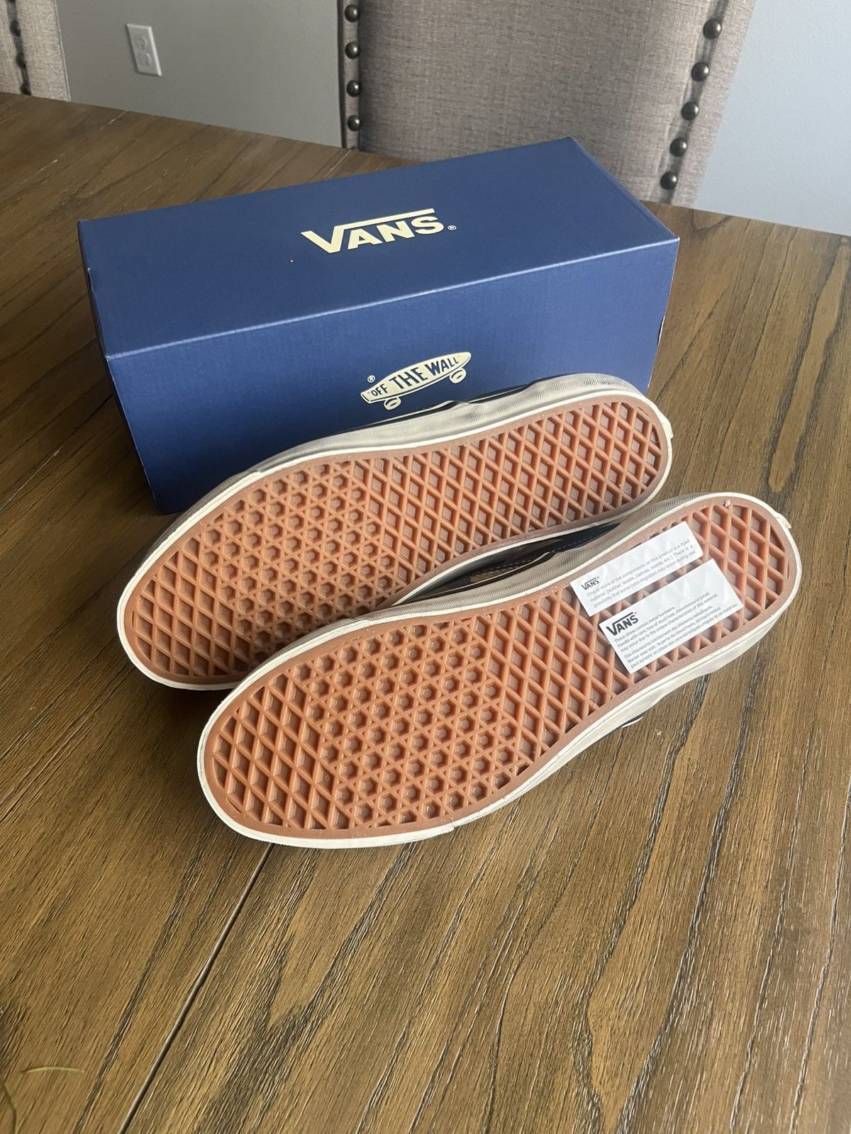 Vans vans pearlized camo Size US 10.5 / EU 43-44 - 3 Thumbnail