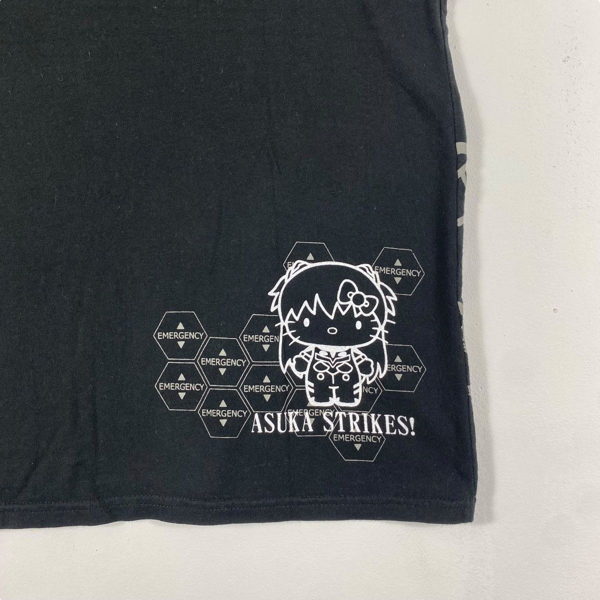 Anime EVANGELION Hello Kitty Synchronized With Asuka Langley Tee Size US M / EU 48-50 / 2 - 6 Thumbnail