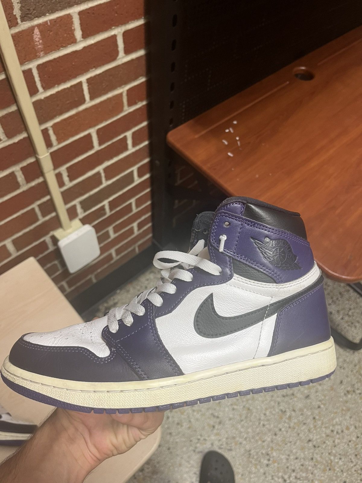 Nike Air Jordan 1 Retro High OG 'Court Purple 2.0' Size US 9 / EU 42 - 11 Thumbnail