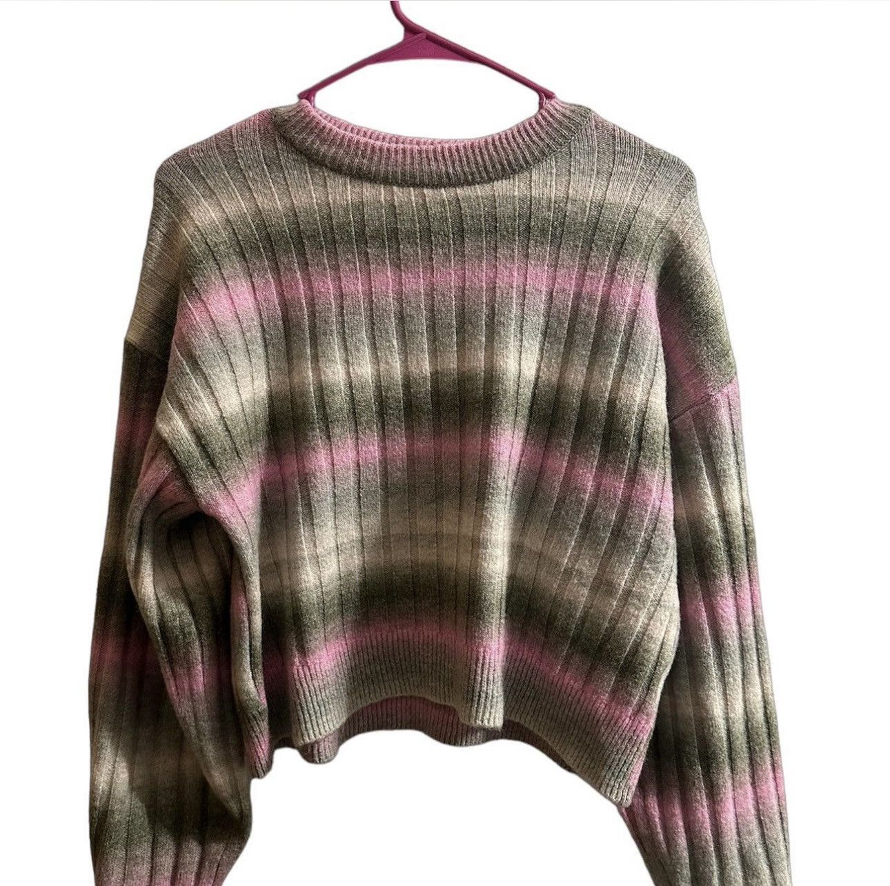 H&M H&M tri colored cropped sweater Size S / US 4 / IT 40 - 1 Preview