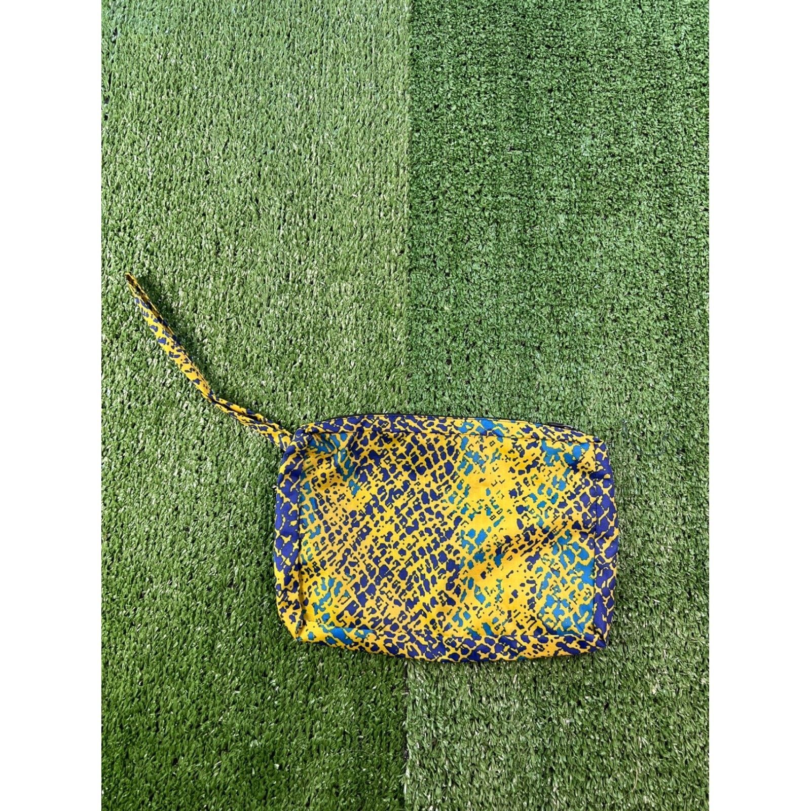 Other Team Sweden Yellow Blue Snakeskin Pouch Clutch Bag Accessory Size ONE SIZE - 2 Thumbnail