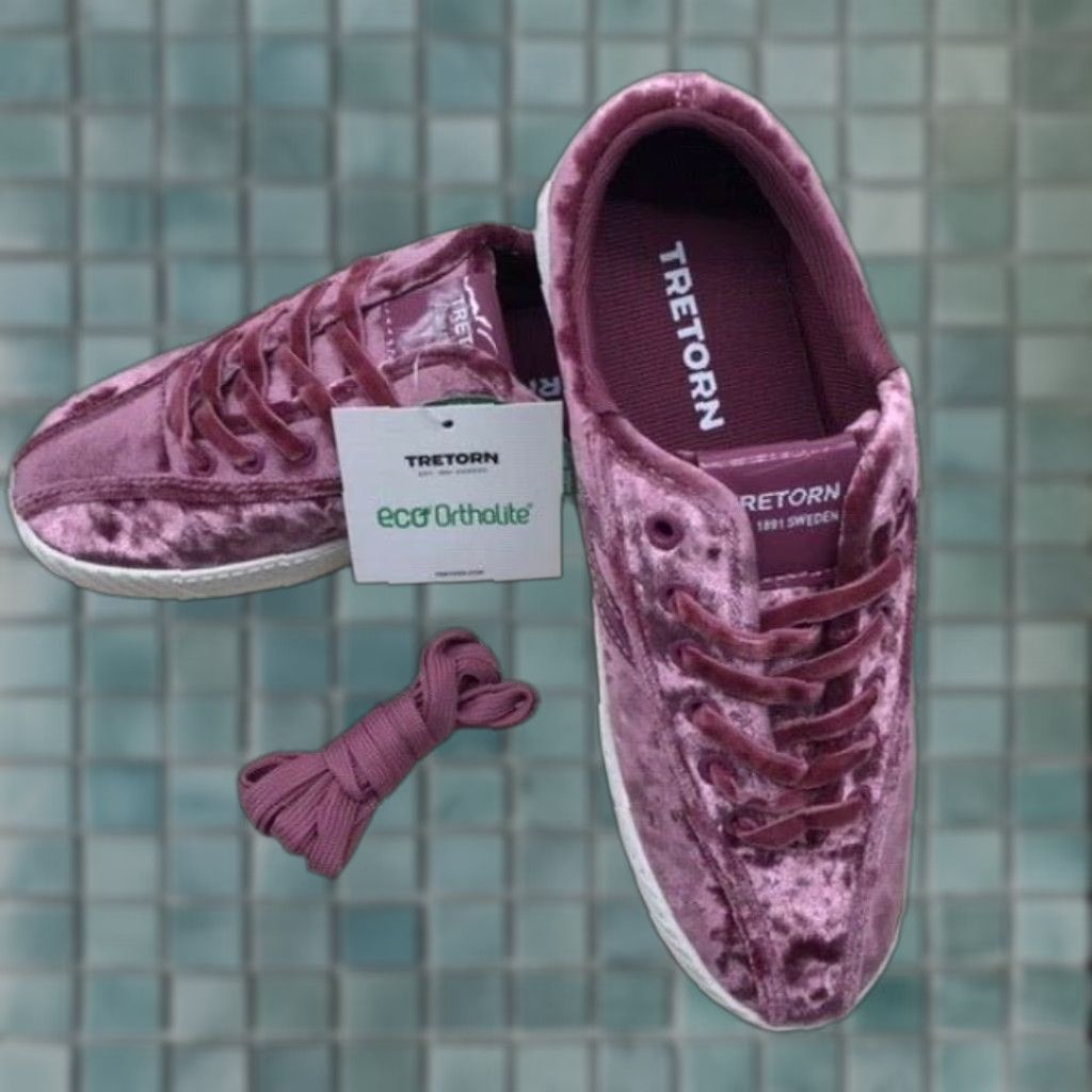 Vintage Tretorn Sneaker Womens SZ 5.5 M BLUSH Crushed Velvet Fashion NYLITE 4 BOLD 5 Size US 6 / IT 36 - 1 Thumbnail