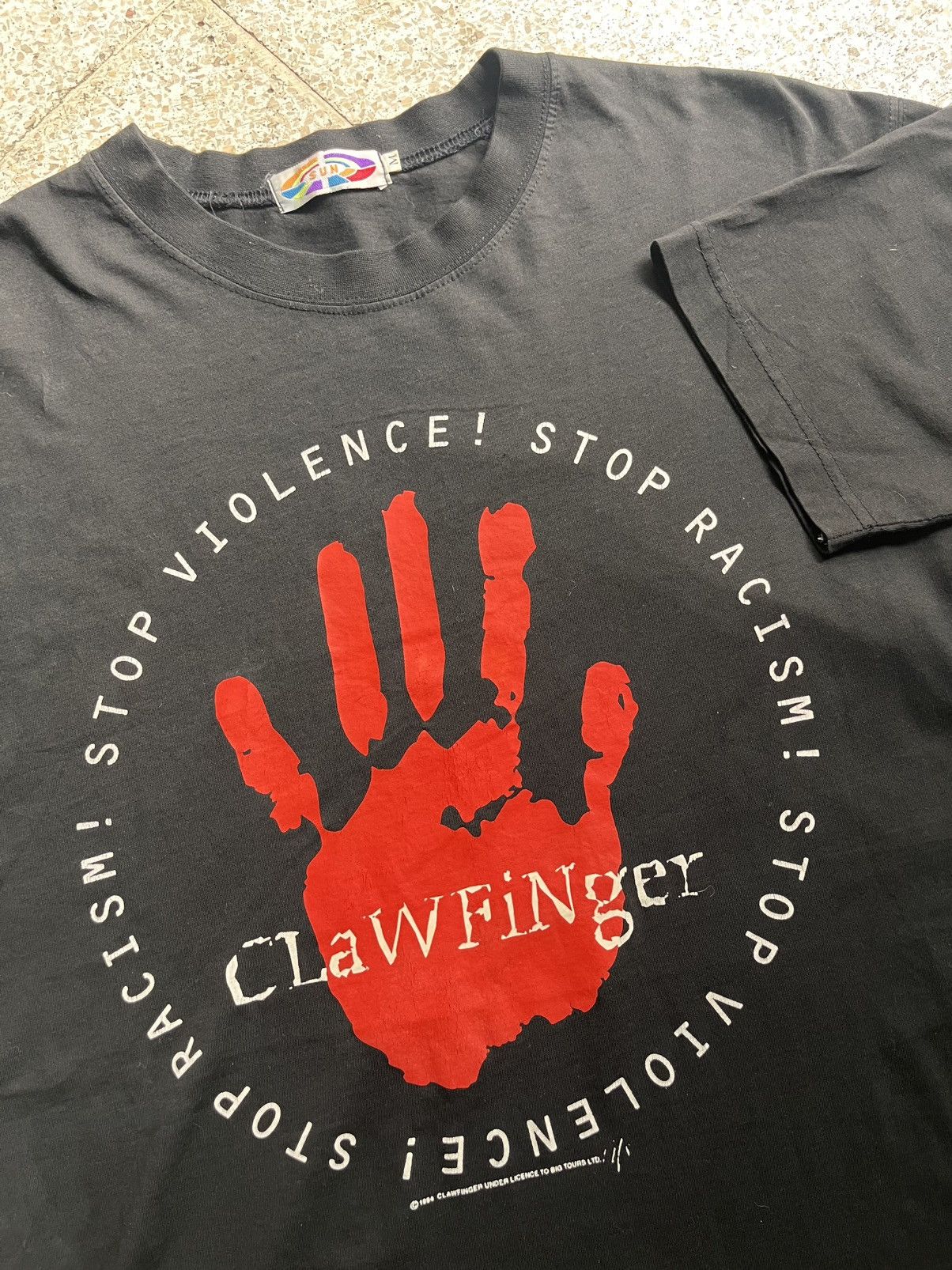 Band Tees RARE Vintage Clawfinger Tour 1996 Band Tshirt Size US M / EU 48-50 / 2 - 1 Thumbnail