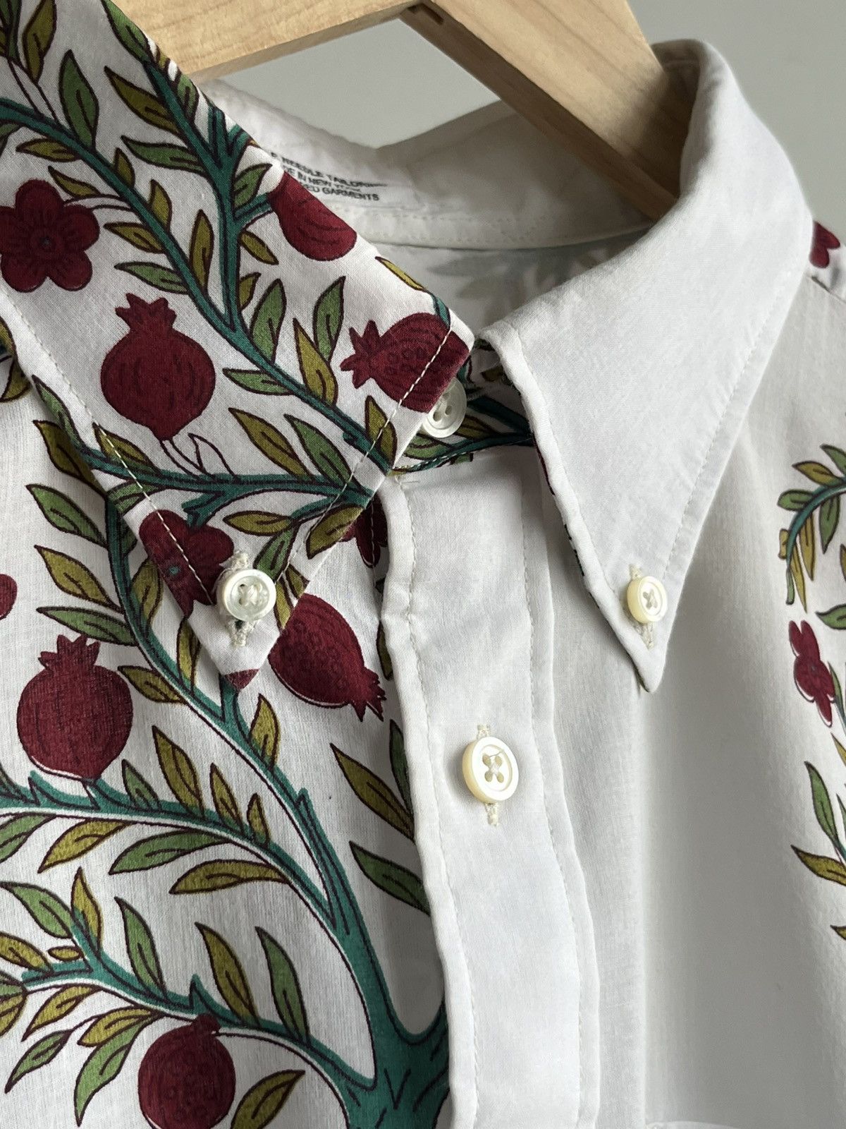 Engineered Garments Engineered Garments SS21 lookbook peacock tailored shirt Size US L / EU 52-54 / 3 - 6 Thumbnail