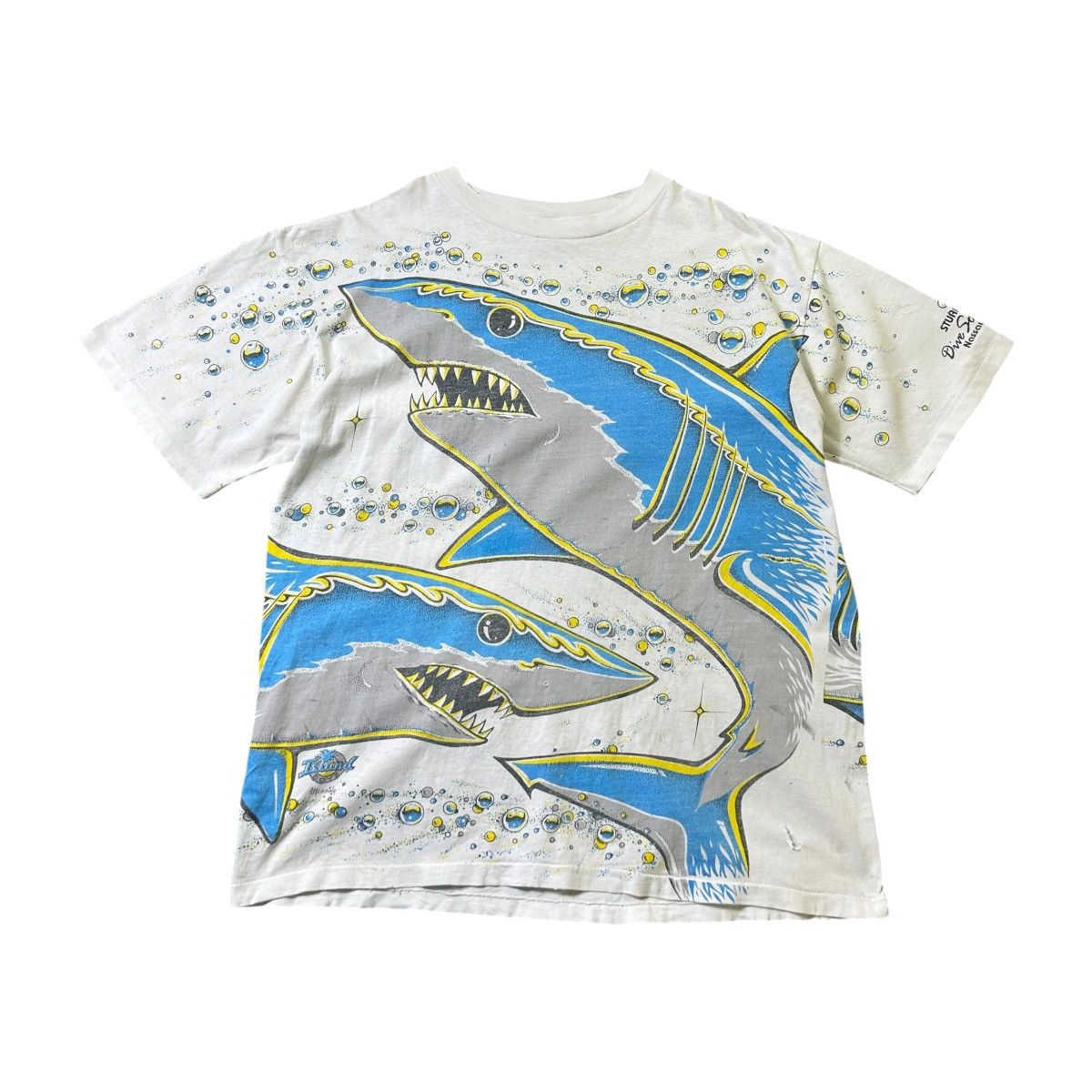 Vintage Vintage 90s Shark Ocean Over Print Graphic Tee Size US XL / EU 56 / 4 - 1 Thumbnail