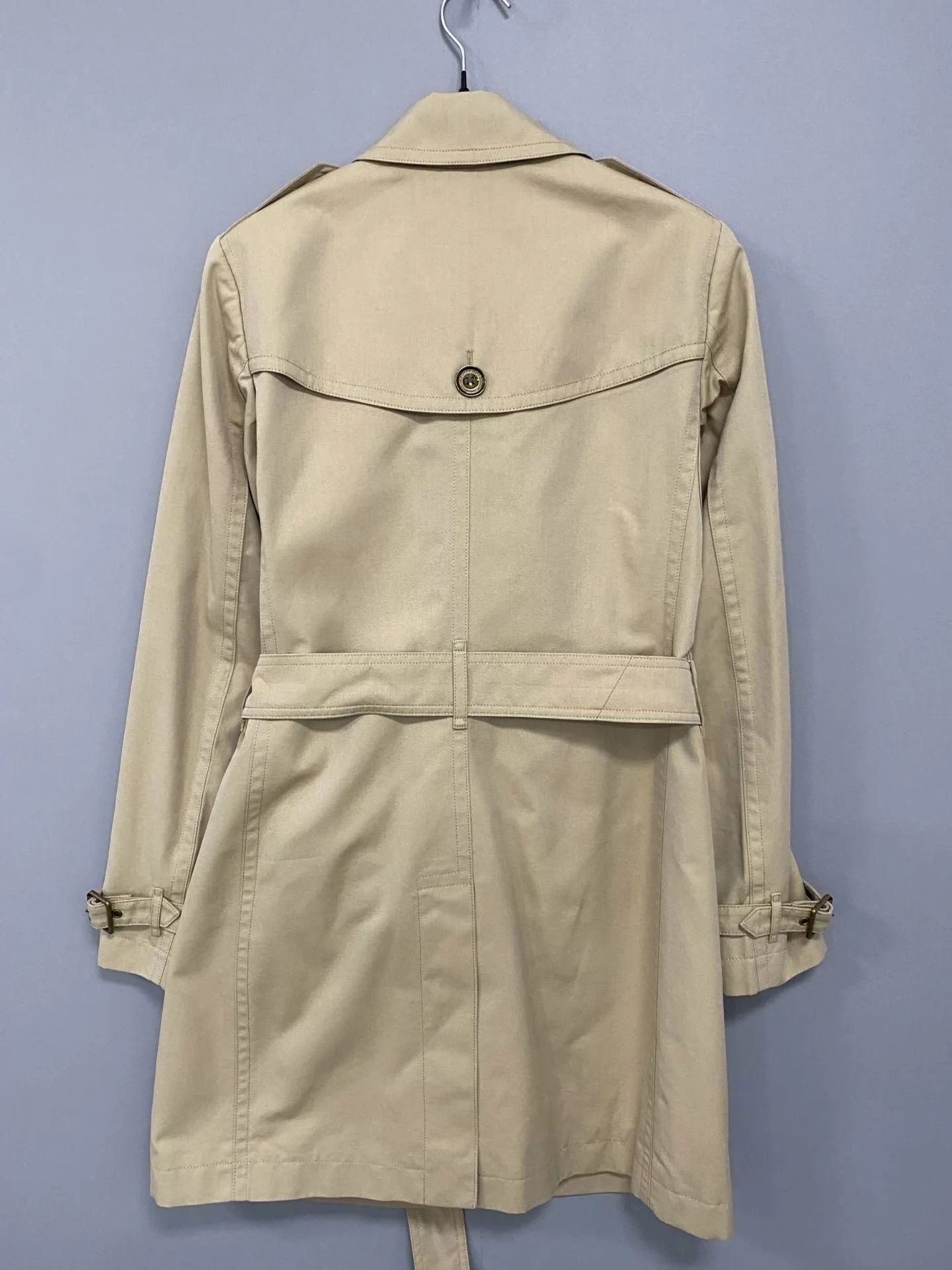 Burberry Burberry Khaki Double-Breasted Trench Coat UK6 Size XS / US 0-2 / IT 36-38 - 3 Thumbnail