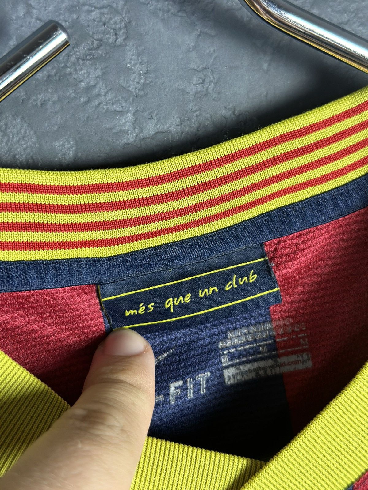 Vintage FC BARCELONA Football Shirt Jersey 2013-2014 Home Size US M / EU 48-50 / 2 - 9 Thumbnail