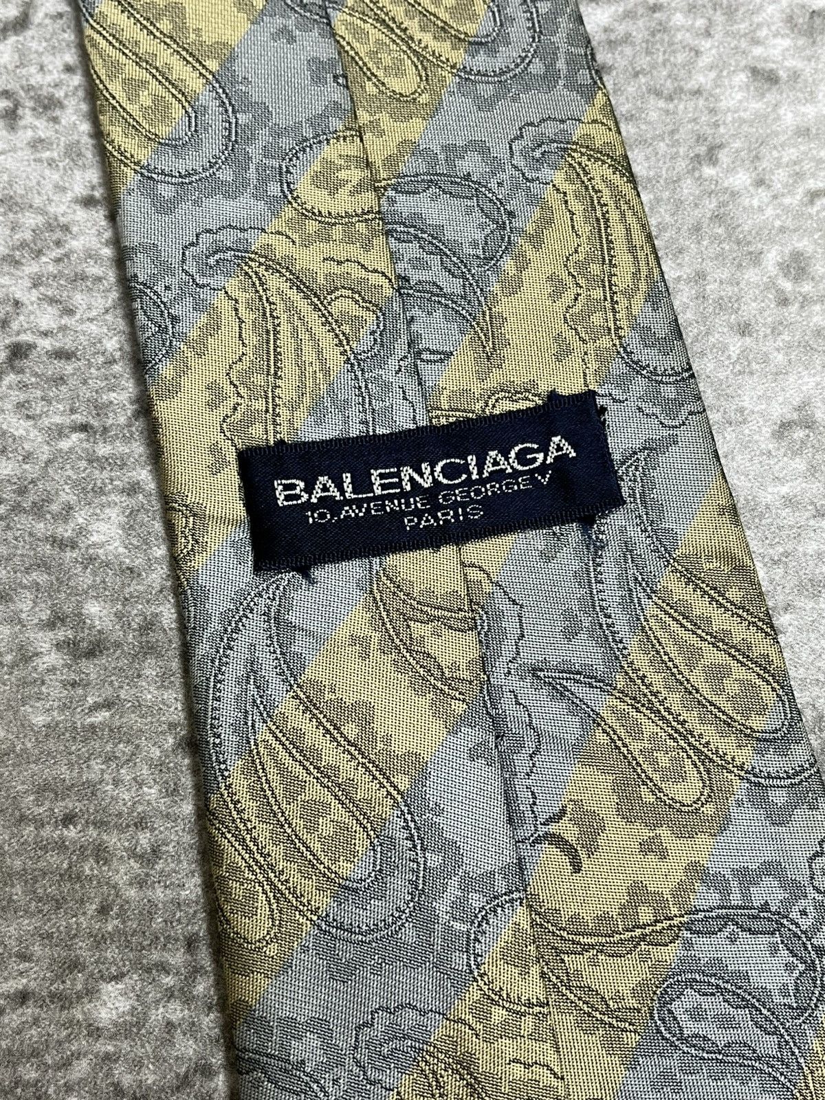 Balenciaga Vintage Balenciaga Paisley Silk Tie Size ONE SIZE - 4 Thumbnail