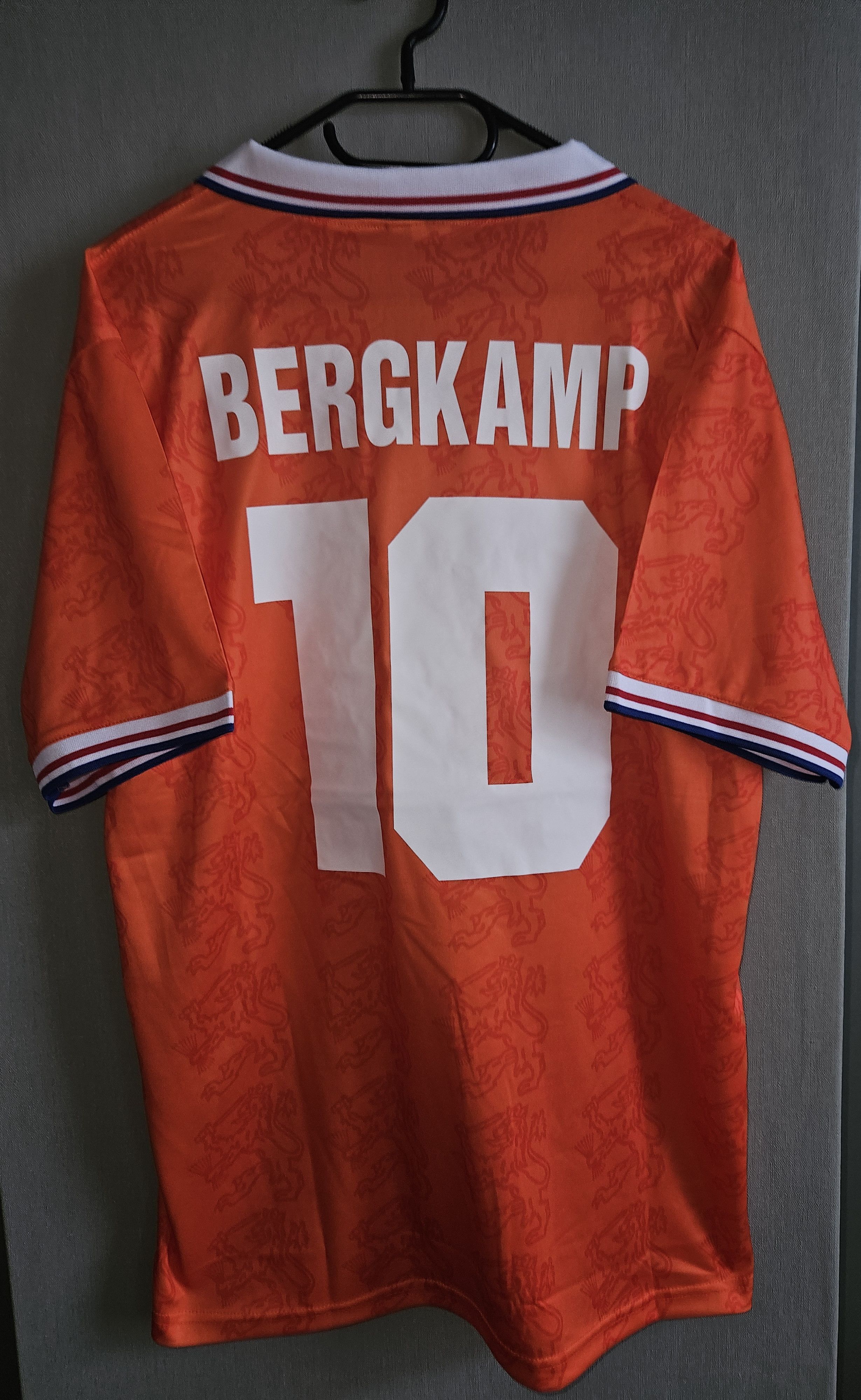 Dennis Bergkamp 10 Netherlands 1994 Vintage Soccer Jersey