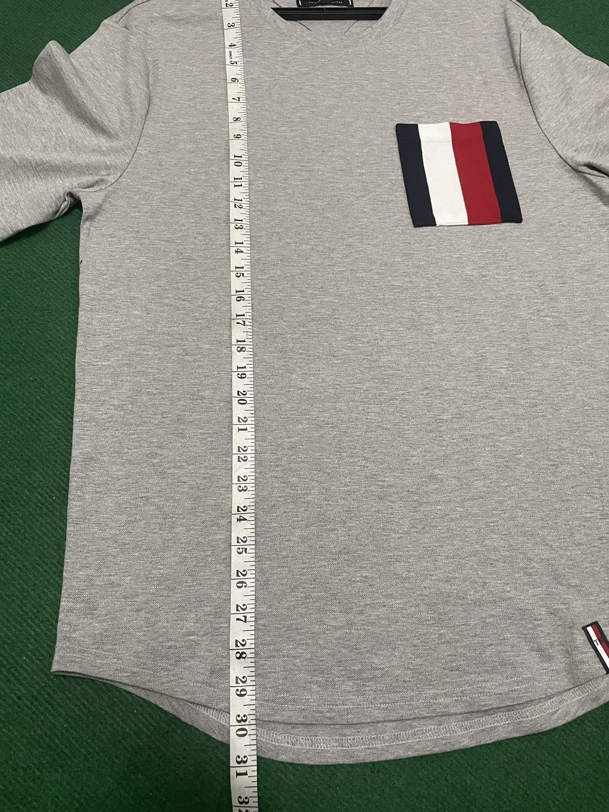 Tommy Hilfiger Vintage Tommy Hilfiger New With Tag Shirt Size US L / EU 52-54 / 3 - 10 Thumbnail