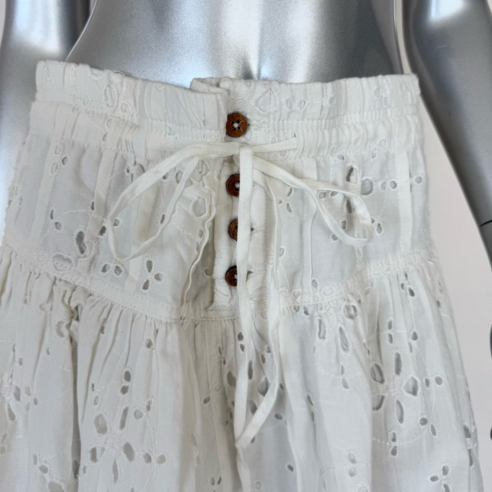 Free People Free People layette white skirt size S Retail 120$ Size 27" / US 4 / IT 40 - 3 Thumbnail