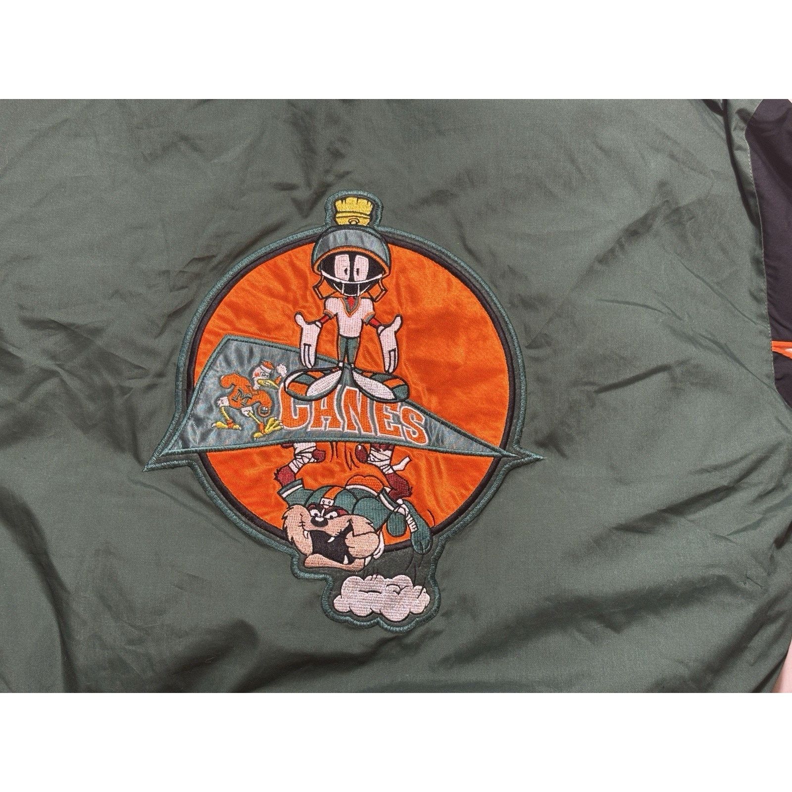 NFL Daniel Young X Looney Tunes Miami Hurricanes Puffer L Size US L / EU 52-54 / 3 - 22 Thumbnail