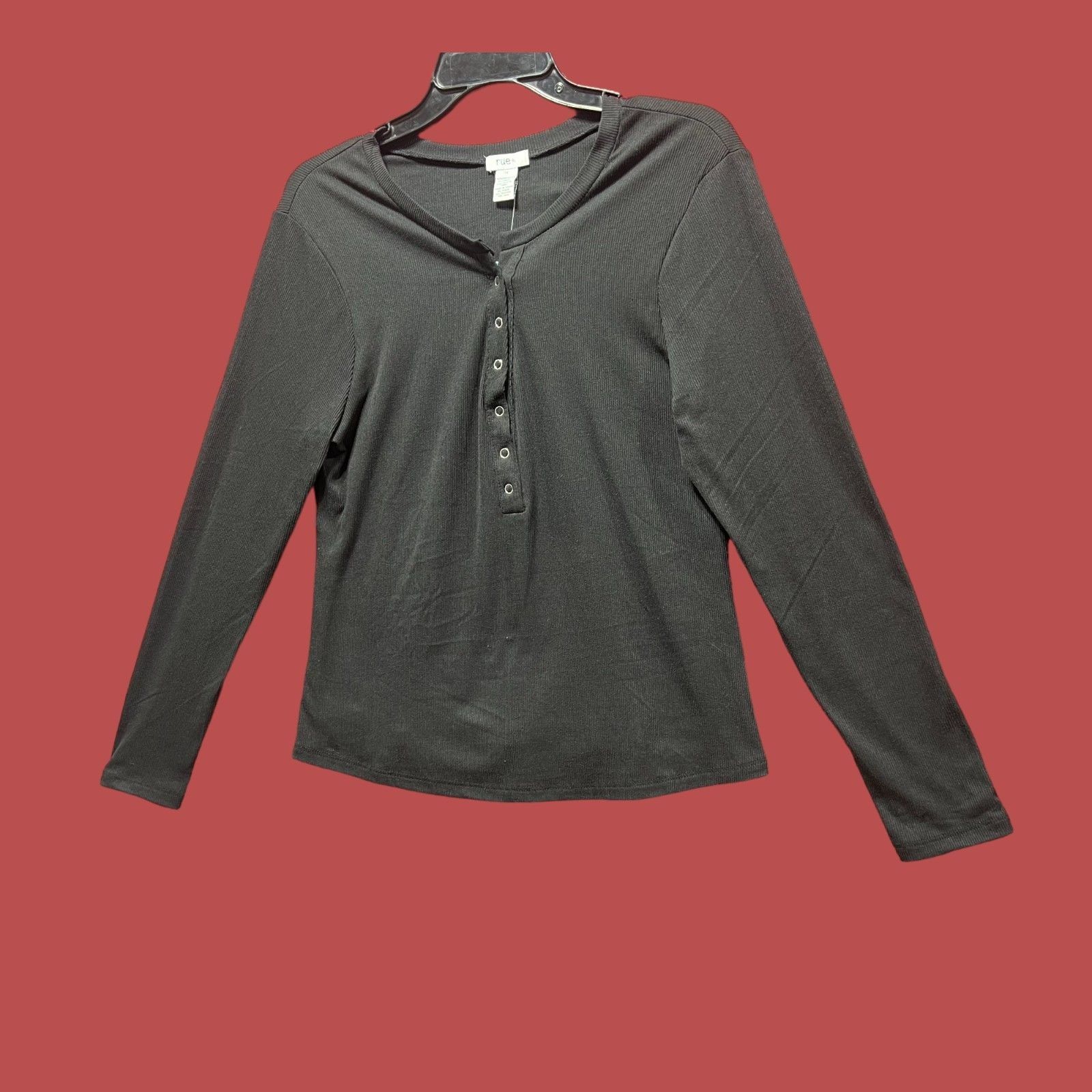 Other Rue + - Women's Fitted Long Sleeve Henley Tee - Black - 1X Size XL / US 12-14 / IT 48-50 - 13 Thumbnail