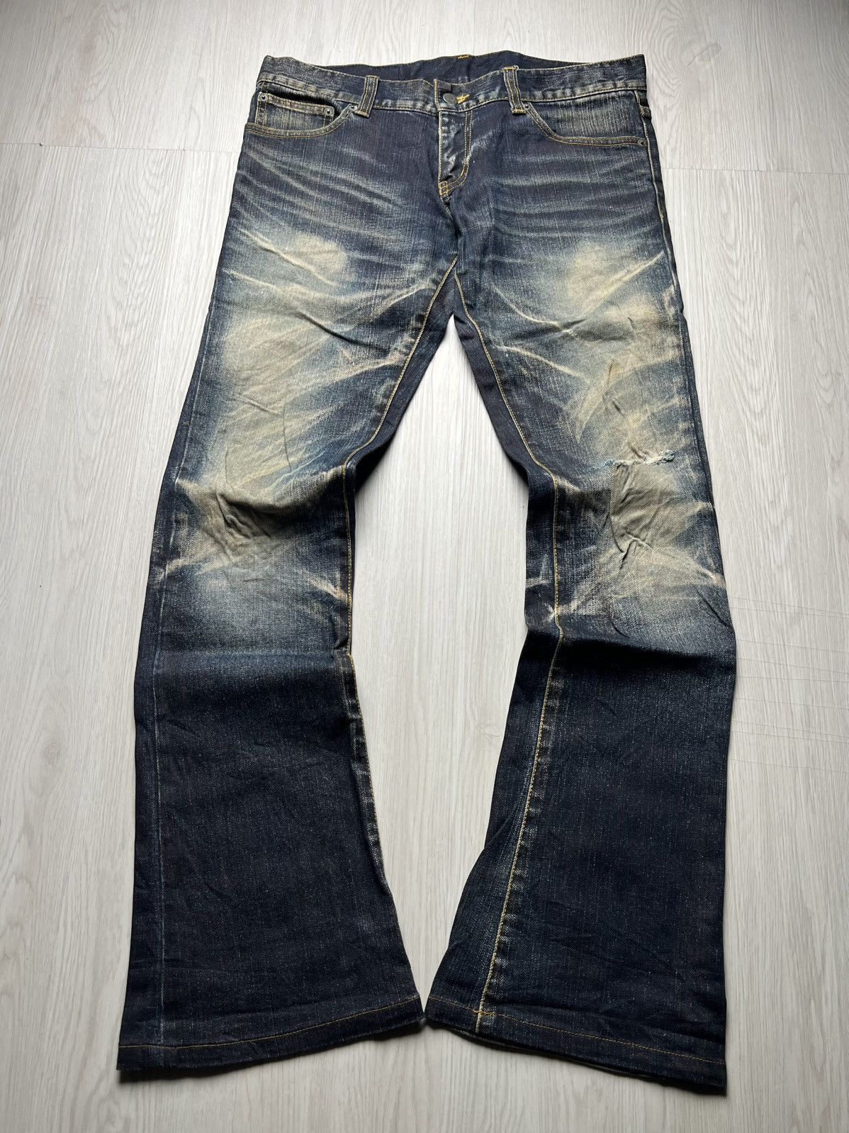 Tornado Mart Tornado Mart Whiskered Distressed Spiral Cut Flared Denim Size US 33 - 1 Thumbnail