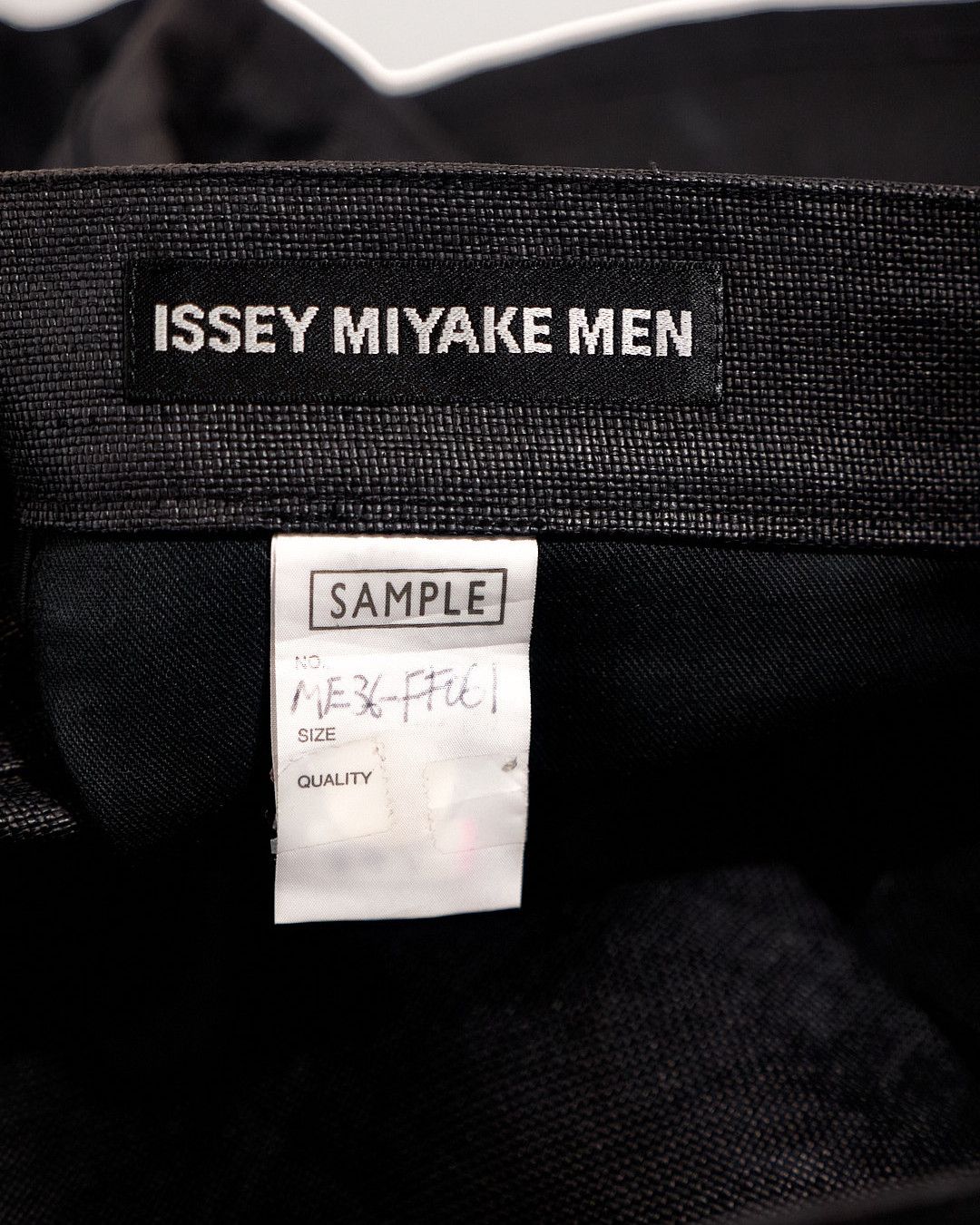 Issey Miyake by Naoki Takizawa FW03 Sample Kevlar Work Pants Size US 32 / EU 48 - 11 Thumbnail