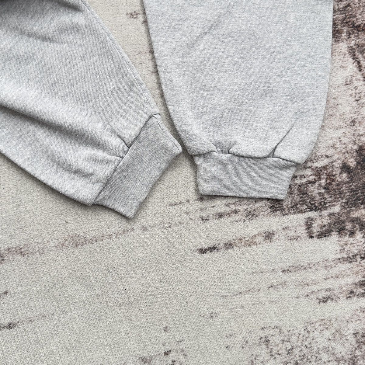 Old Navy OLD NAVY ESSENTIAL CREW NECK SWEATSHIRT Size US L / EU 52-54 / 3 - 4 Thumbnail