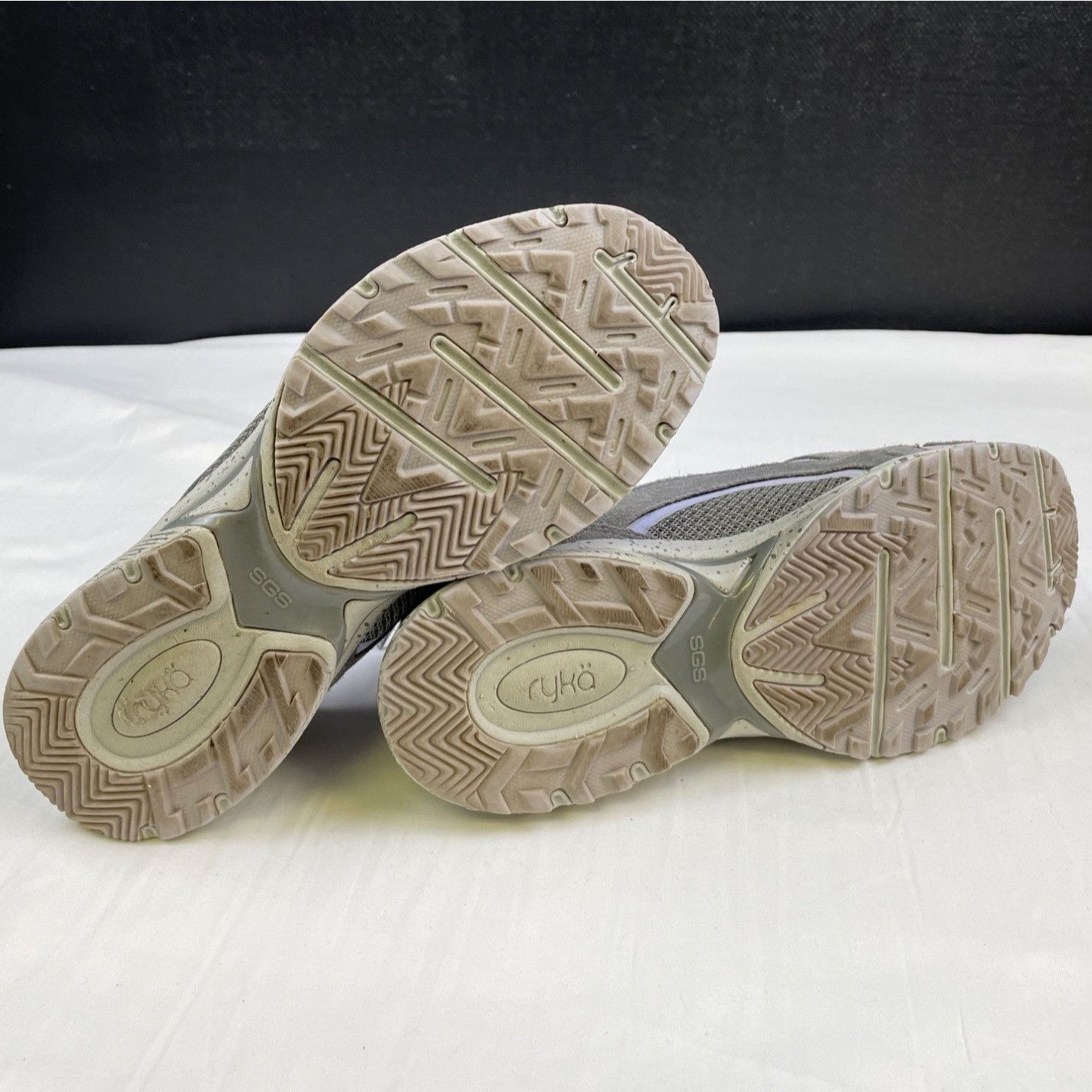 Other Ryka Sky Walking Women's Grey Running Sneakers Sz7.5M SKU 42 Size US 7.5 / IT 37.5 - 6 Thumbnail
