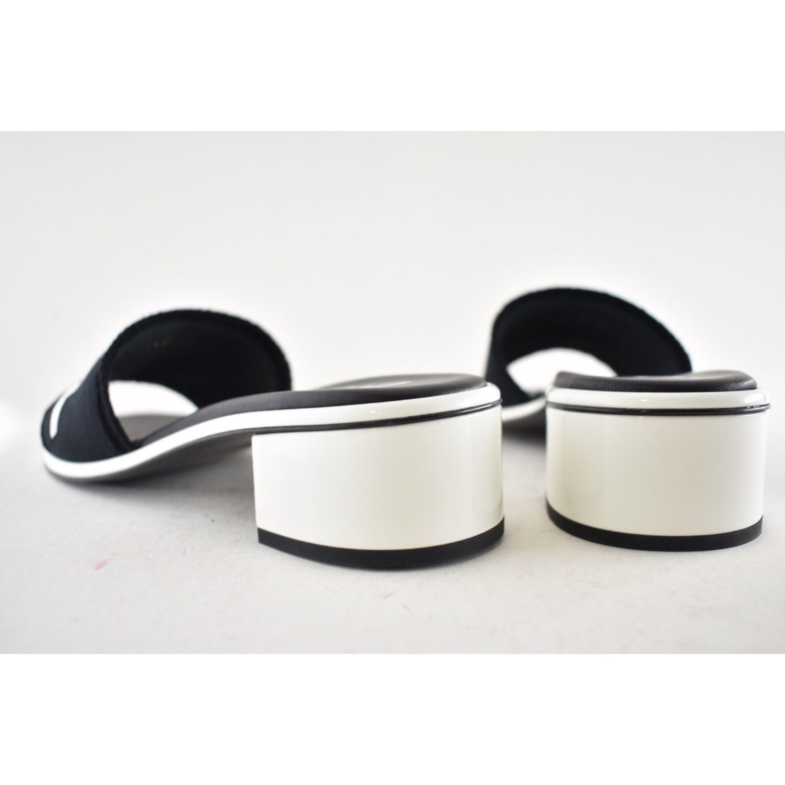 Chanel Chanel 24C Black White CHA NEL Letter Logo Mule Slide Size US 11.5 / IT 41.5 - 13 Thumbnail