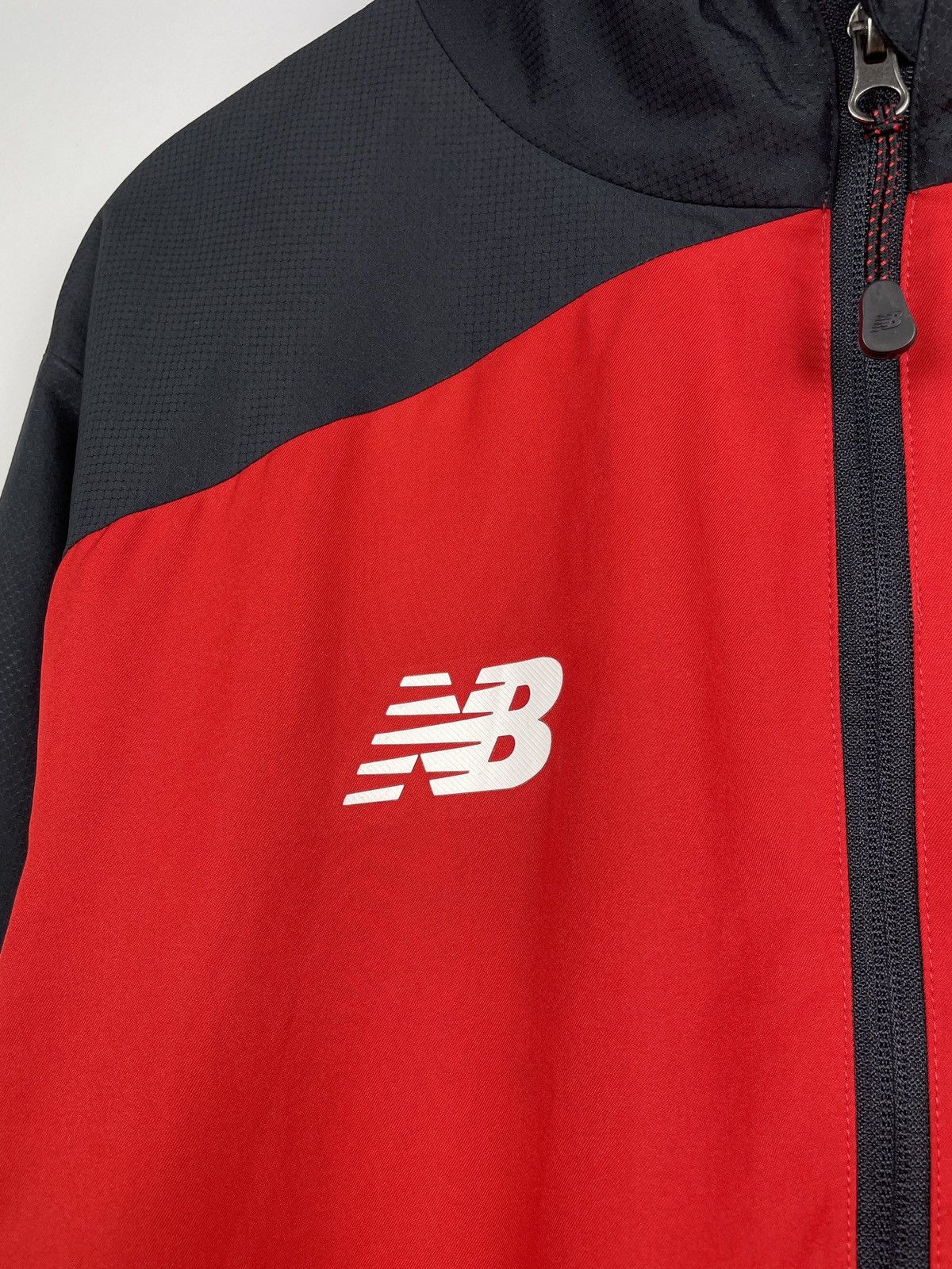 New Balance 2015 Liverpool Player Presentation Soccer Jacket Size US L / EU 52-54 / 3 - 10 Thumbnail