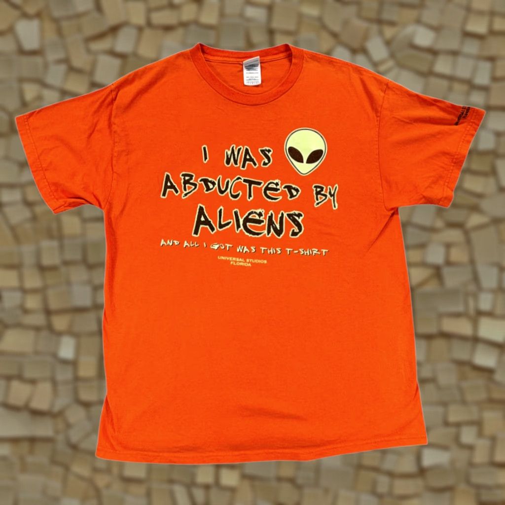 Vintage VINTAGE Universal Studios Shirt Adult LARGE Orange Abducted Aliens Florida 90s Size US L / EU 52-54 / 3 - 1 Thumbnail