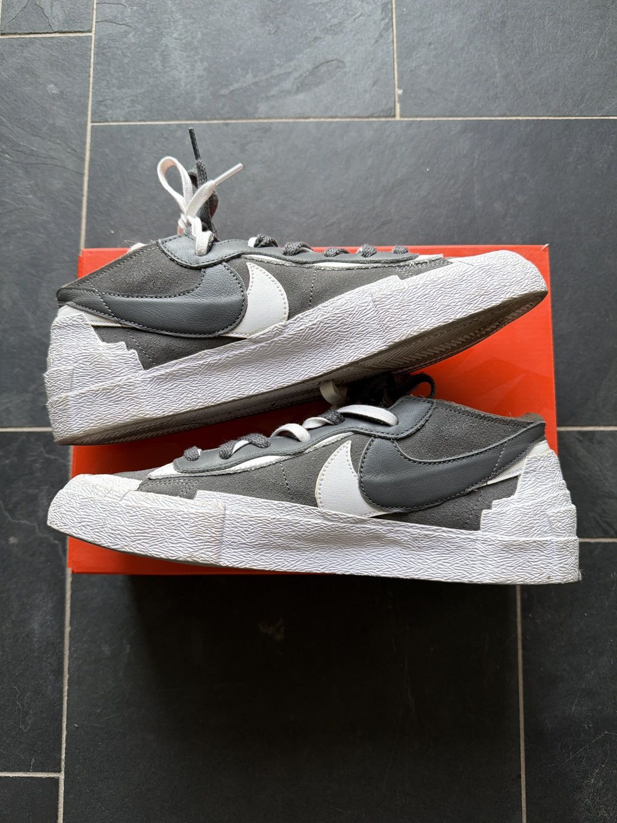 Nike × Sacai Sacai x Nike Blazer Low Size US 11.5 / EU 44-45 - 2 Thumbnail